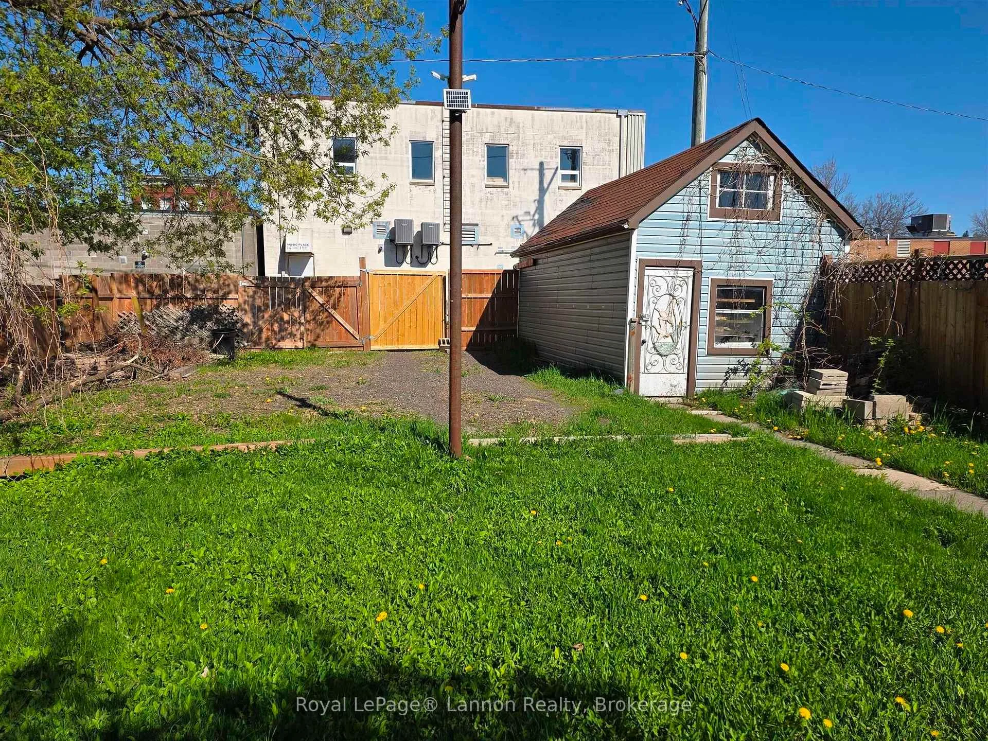 Photo 40 of 84 Machar Ave, Thunder Bay, Court / Cumberland — HOMEH