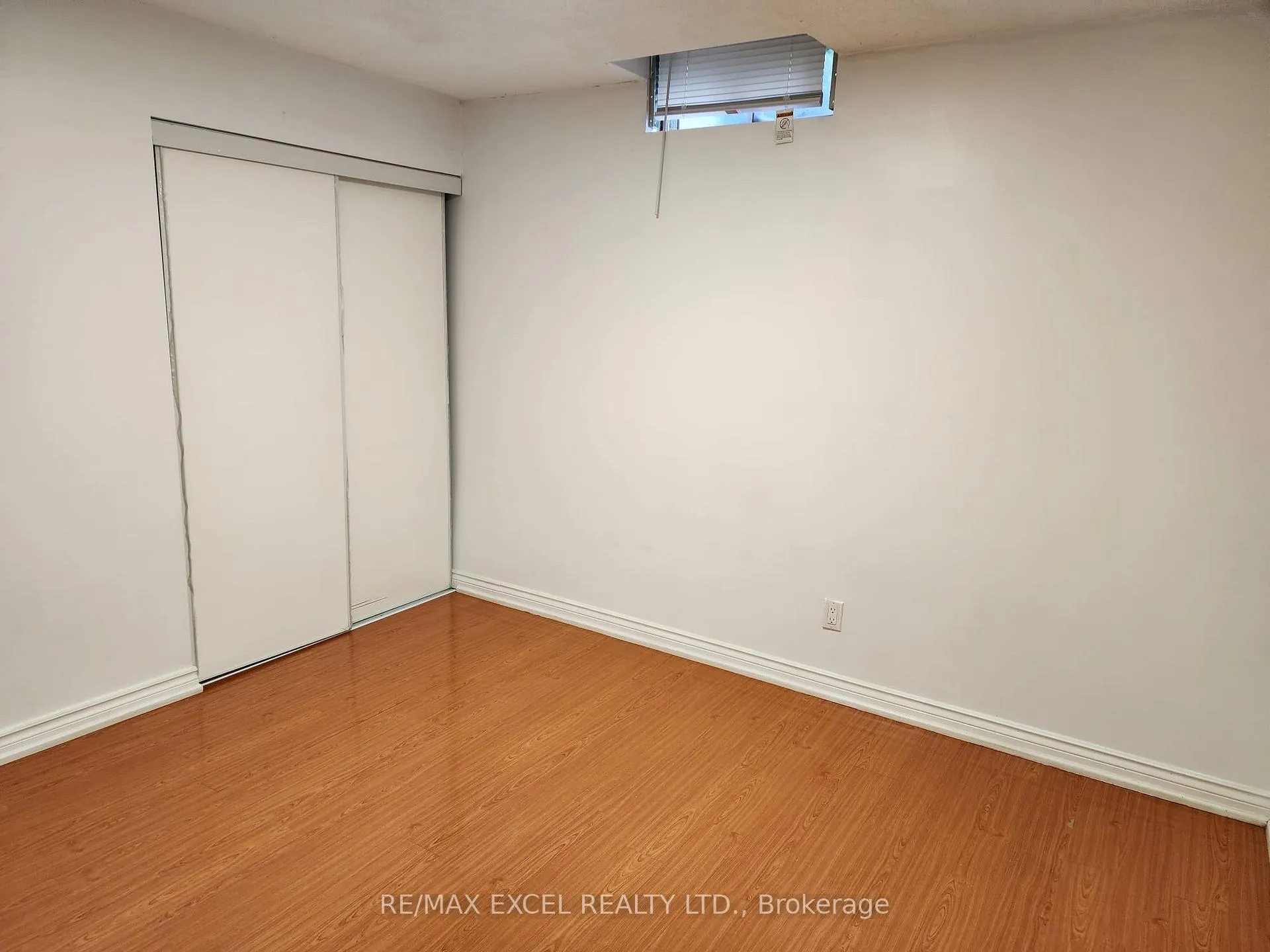 Photo 2 of Unit Bsmt, 20 Wickham Court, Markham, Milliken Mills East — HOMEH