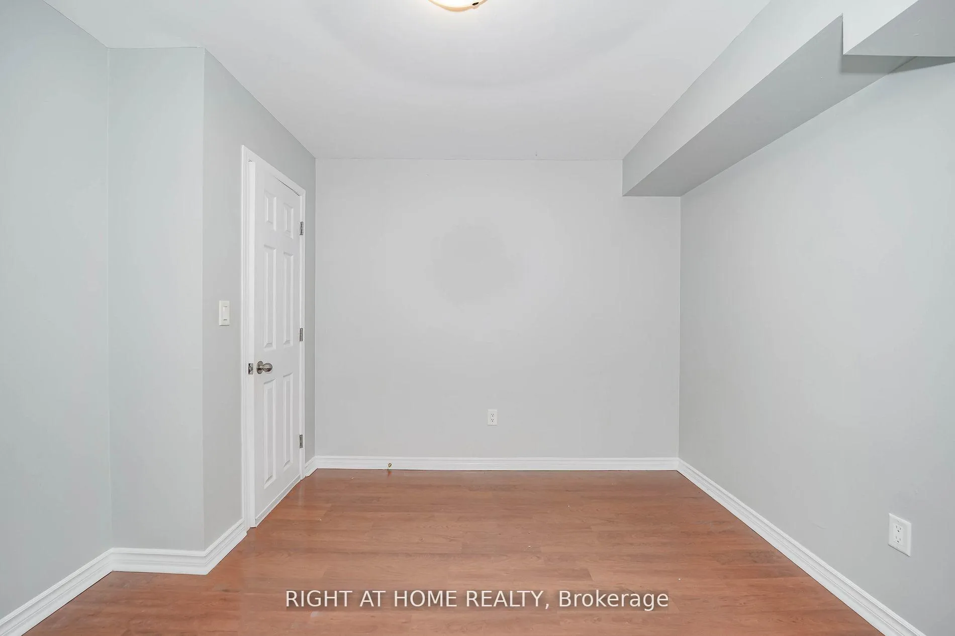 Photo 14 of 2 Iangrove Terrace, Scarborough, L'Amoreaux — HOMEH