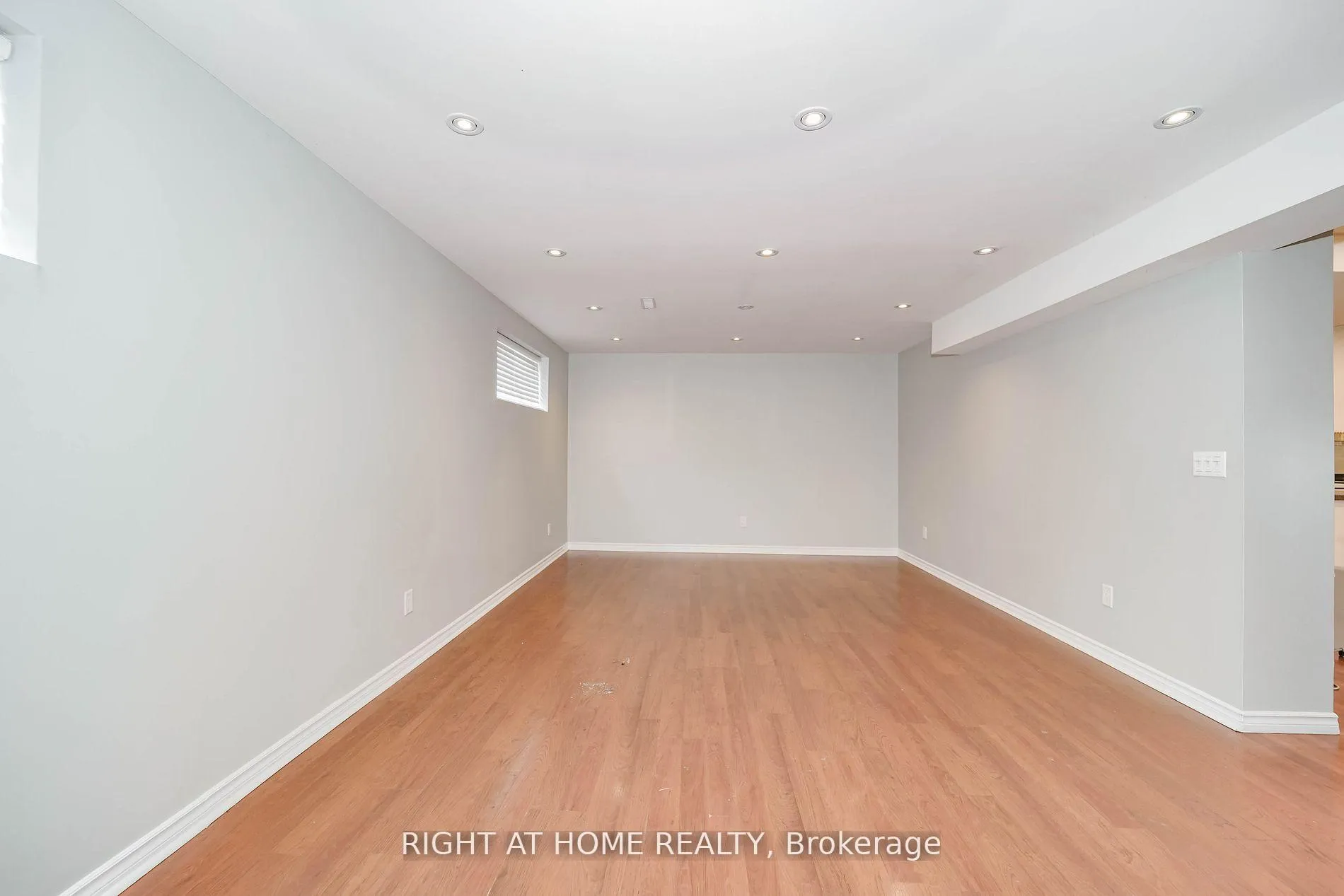 Photo 18 of 2 Iangrove Terrace, Scarborough, L'Amoreaux — HOMEH