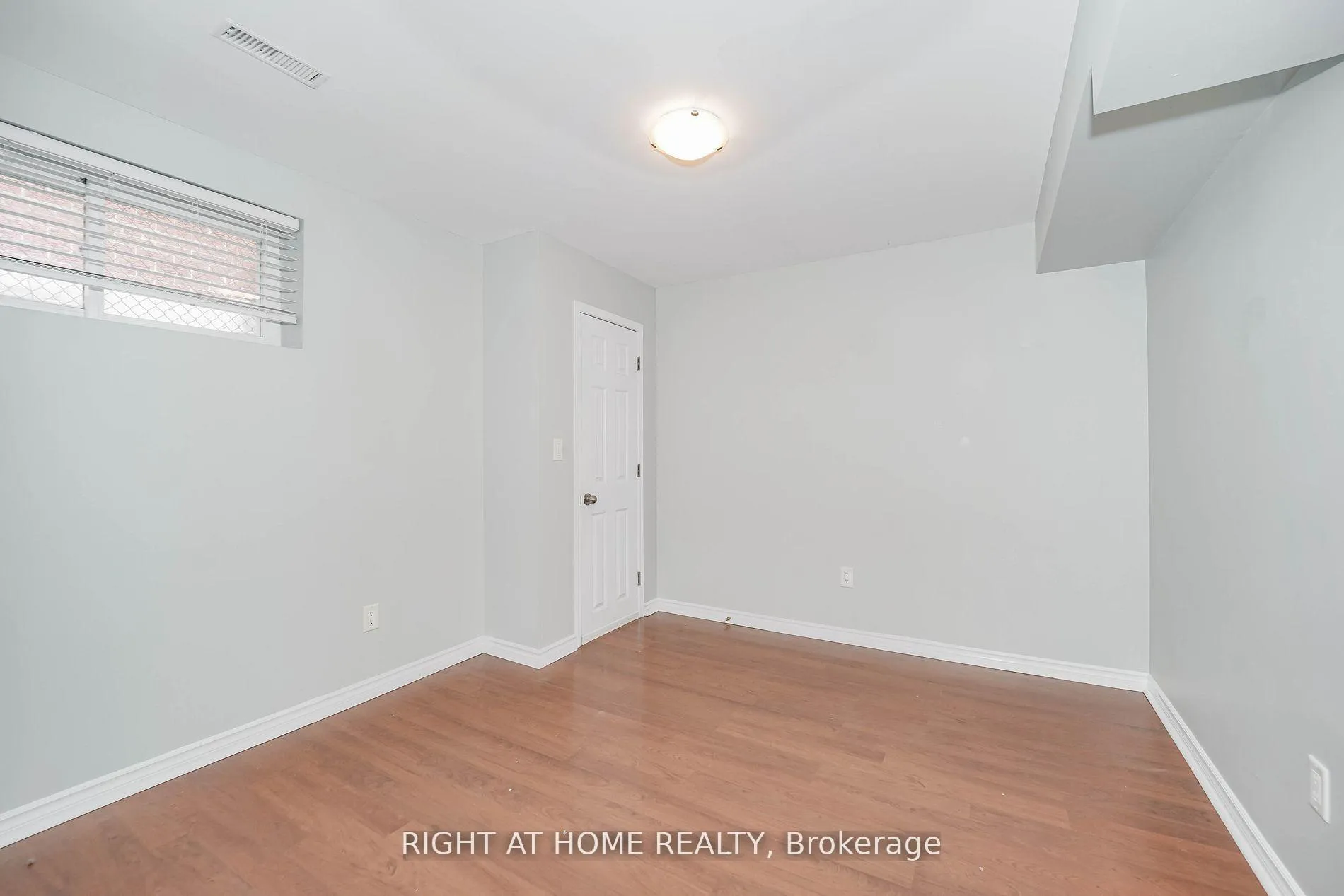 Photo 20 of 2 Iangrove Terrace, Scarborough, L'Amoreaux — HOMEH