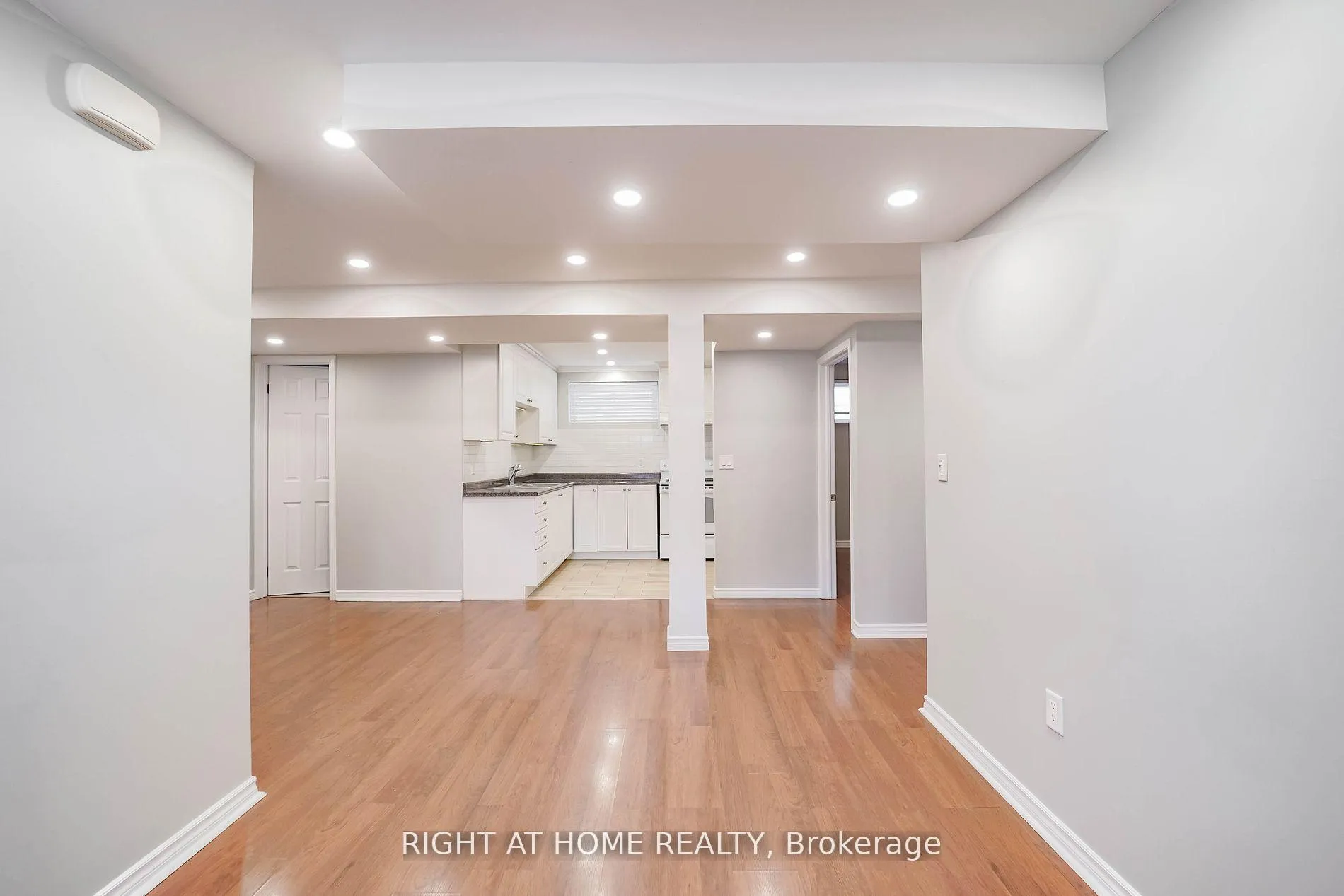 Photo 22 of 2 Iangrove Terrace, Scarborough, L'Amoreaux — HOMEH