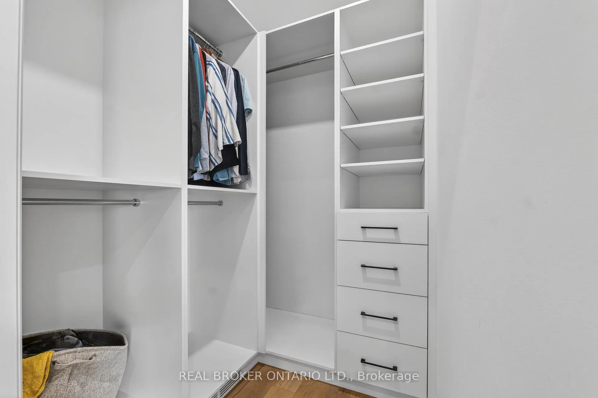 Photo 15 of 5 Marina Avenue, Etobicoke, Long Branch — HOMEH