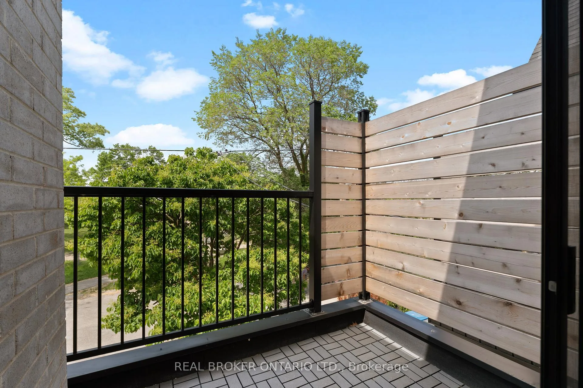 Photo 35 of 5 Marina Avenue, Etobicoke, Long Branch — HOMEH