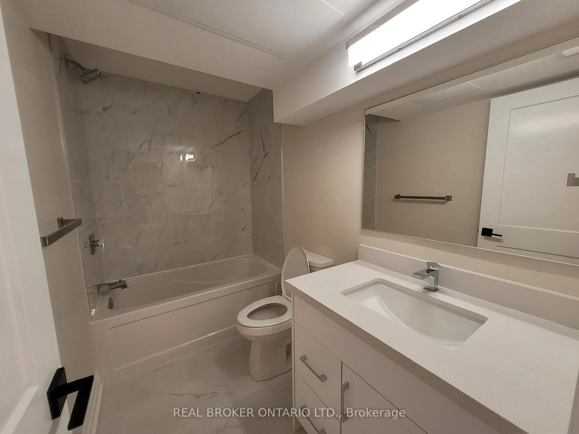 Photo 49 of 5 Marina Avenue, Etobicoke, Long Branch — HOMEH