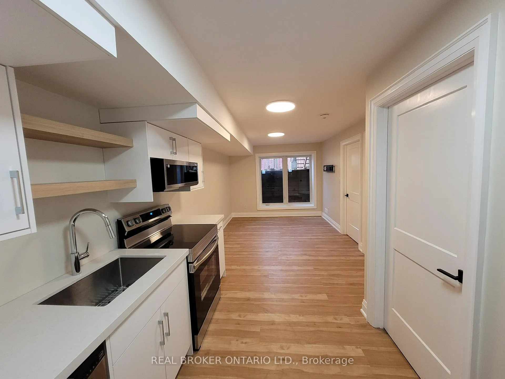 Photo 46 of 5 Marina Avenue, Etobicoke, Long Branch — HOMEH