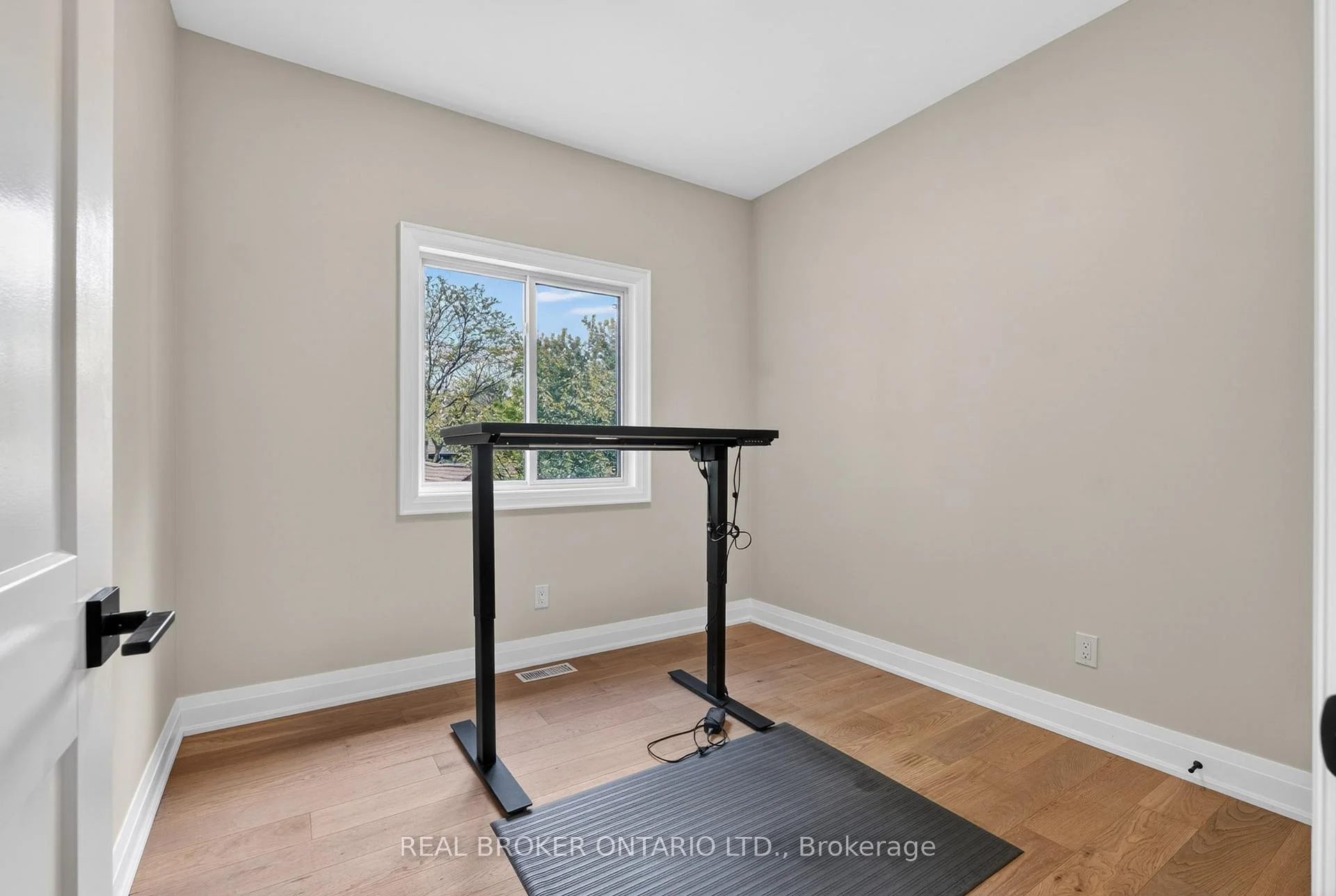 Photo 42 of 5 Marina Avenue, Etobicoke, Long Branch — HOMEH
