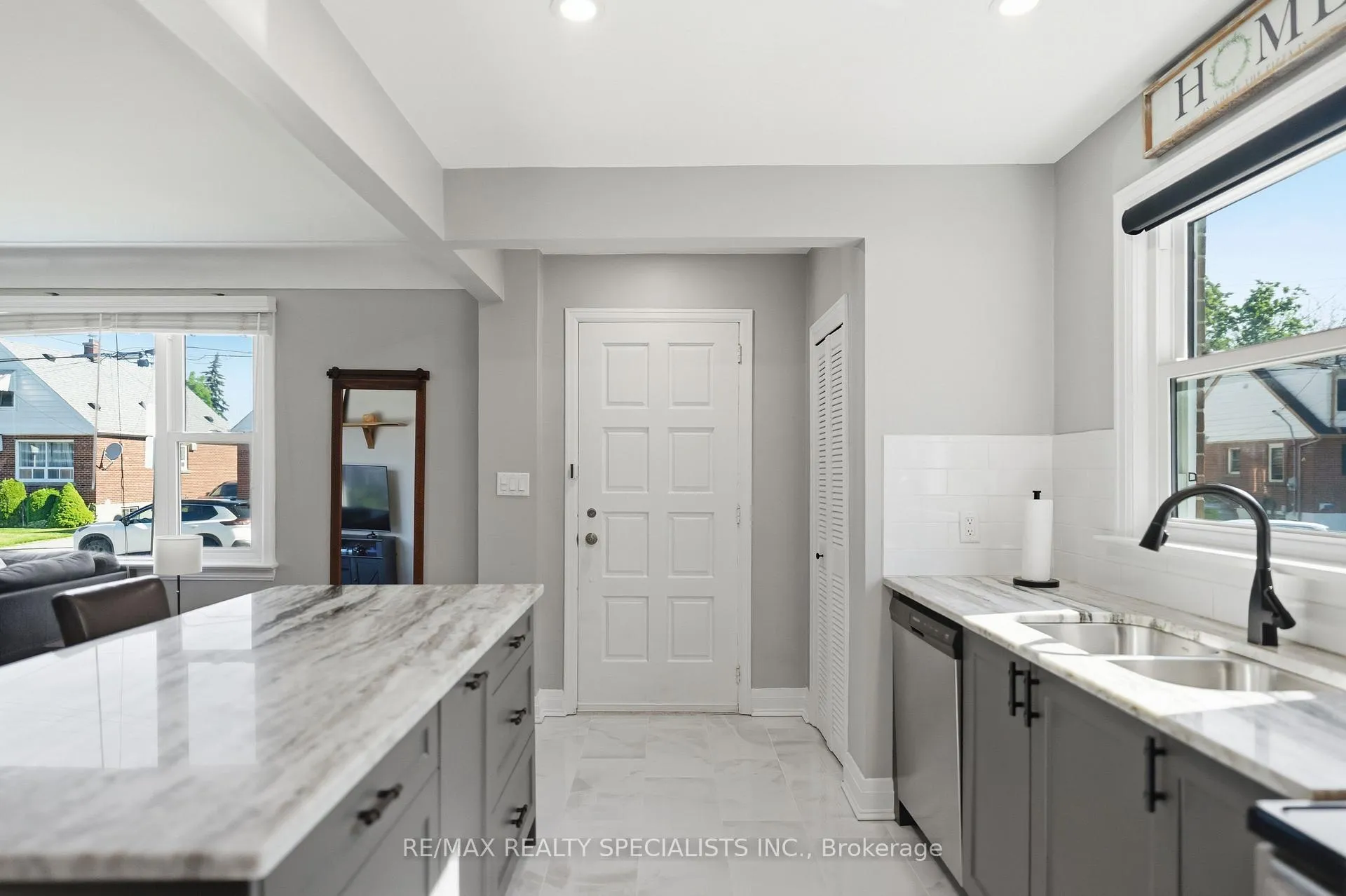 Photo 9 of 14 Russell Street, Hamilton, Eastmount — HOMEH