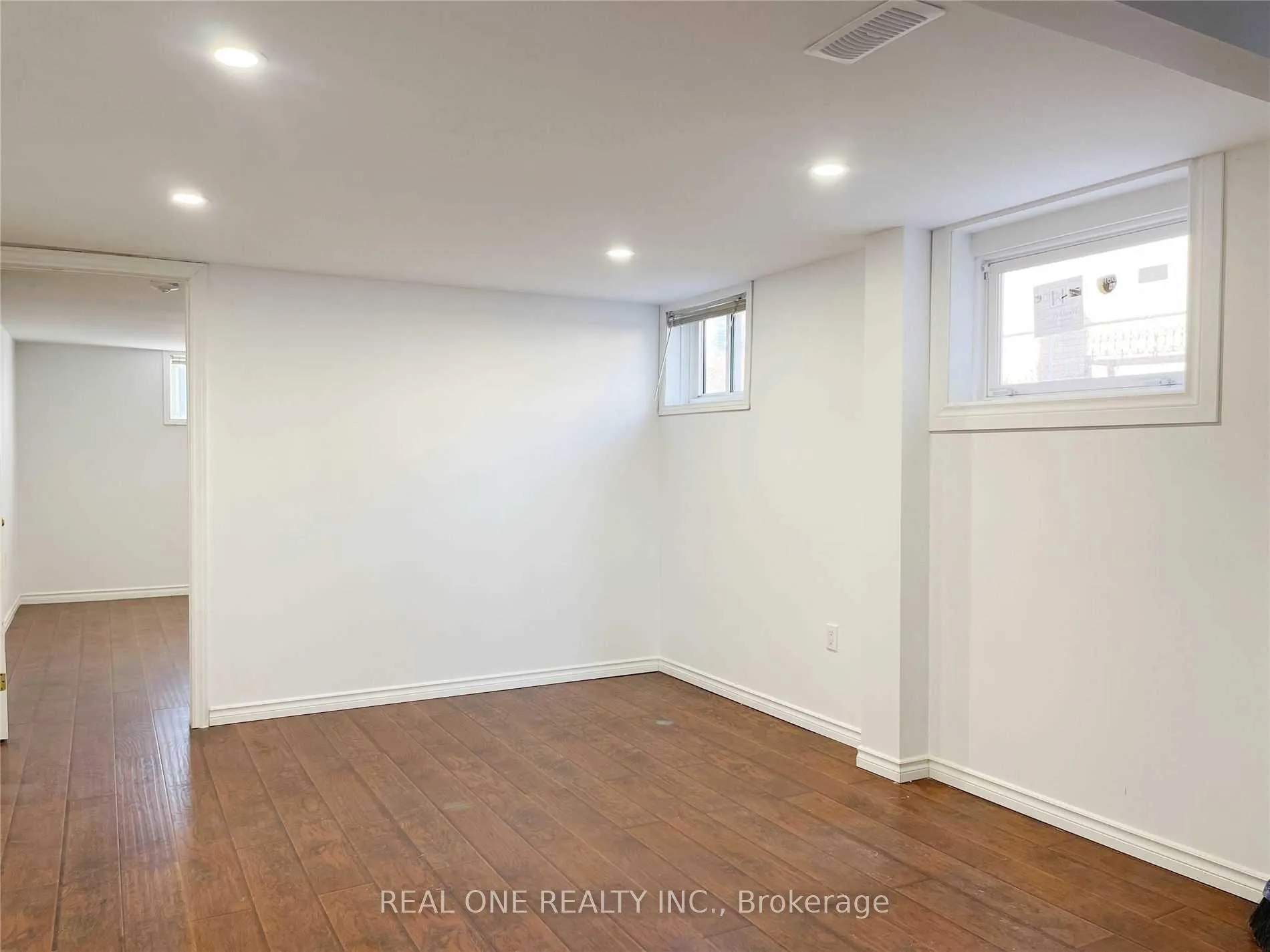 Photo 5 of Unit Basement, 36 Victor Boulevard, Hamilton, Greeningdon — HOMEH