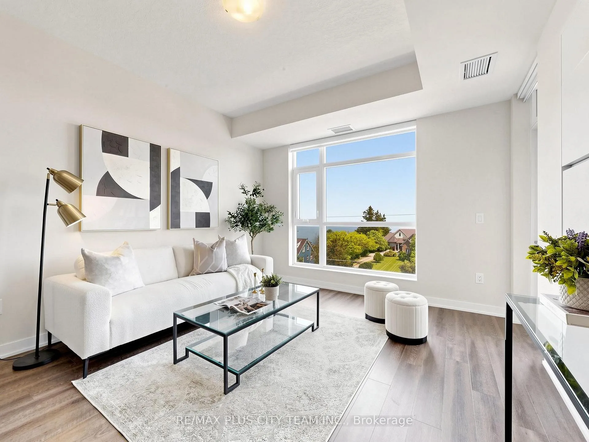Photo 2 of Unit 415, 600 North Service Road, Hamilton, Lakeshore — HOMEH