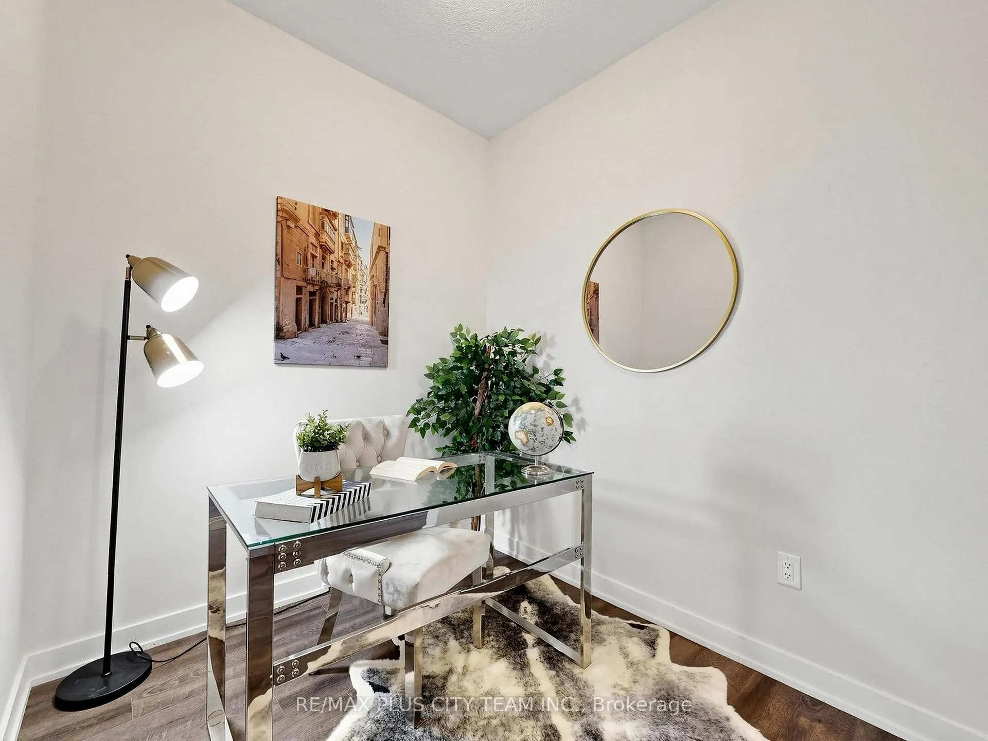 Photo 14 of Unit 415, 600 North Service Road, Hamilton, Lakeshore — HOMEH