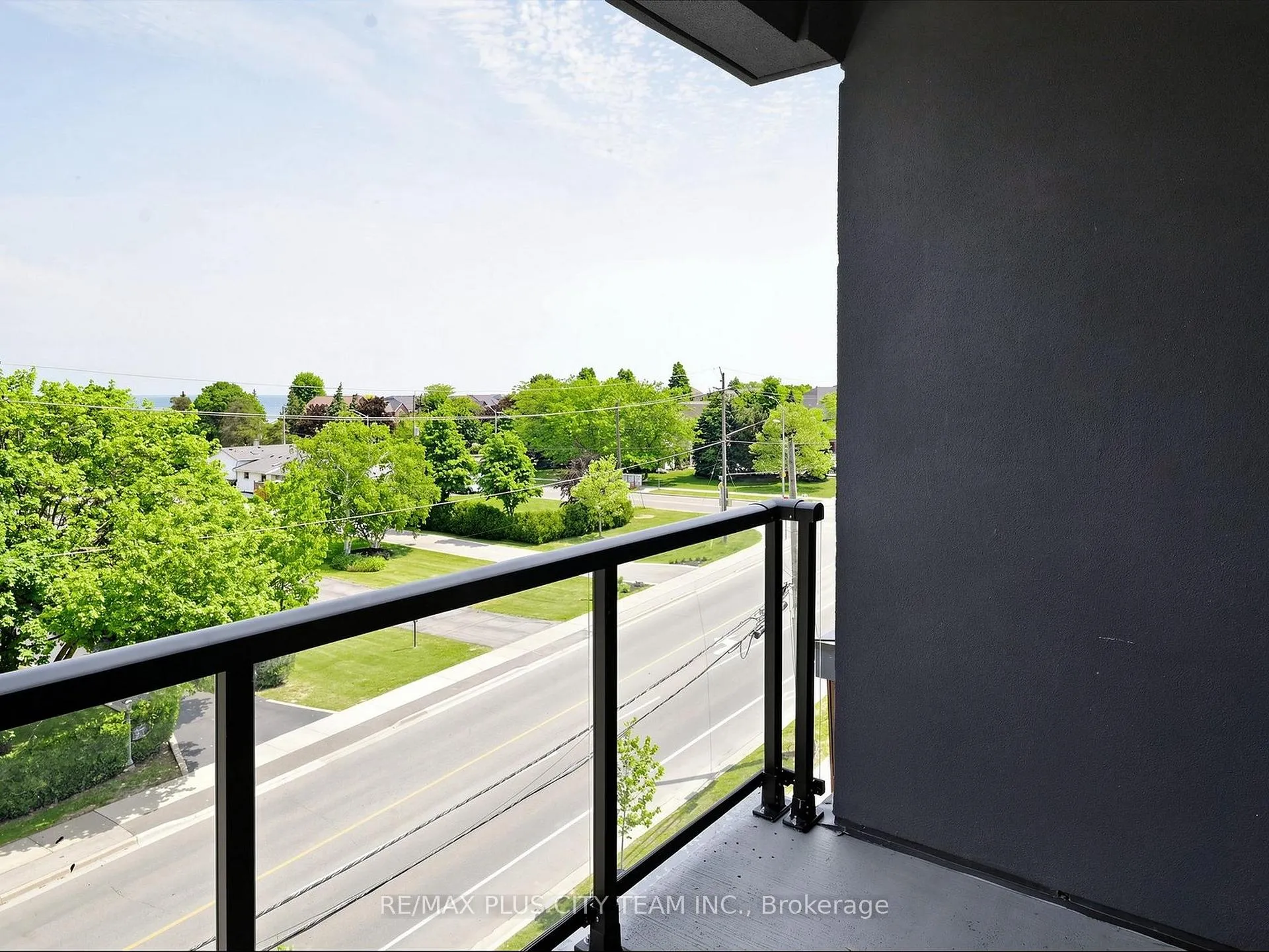 Photo 19 of Unit 415, 600 North Service Road, Hamilton, Lakeshore — HOMEH
