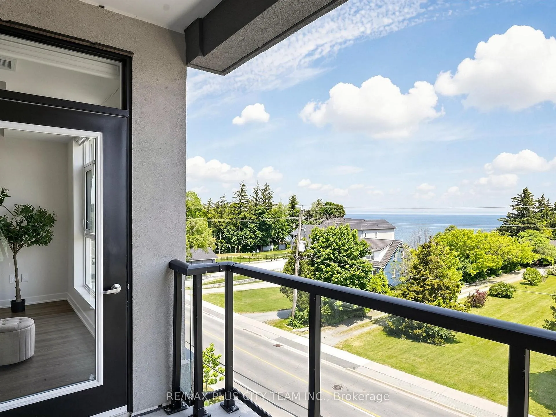 Photo 20 of Unit 415, 600 North Service Road, Hamilton, Lakeshore — HOMEH