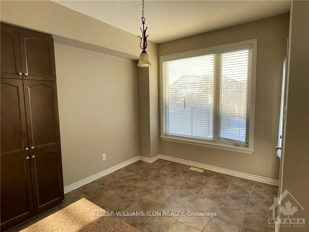 Photo 4 of 957 Fletcher Circle, Ottawa, Kanata - Kanata Lakes/Heritage Hills — HOMEH