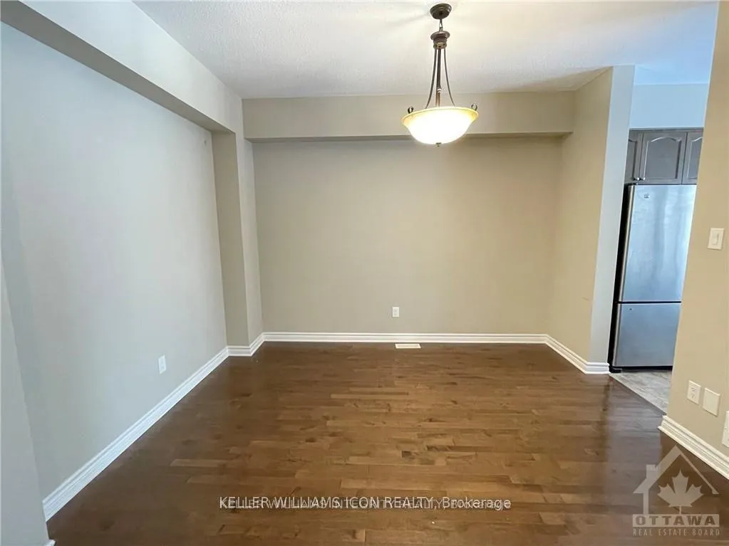 Photo 8 of 957 Fletcher Circle, Ottawa, Kanata - Kanata Lakes/Heritage Hills — HOMEH