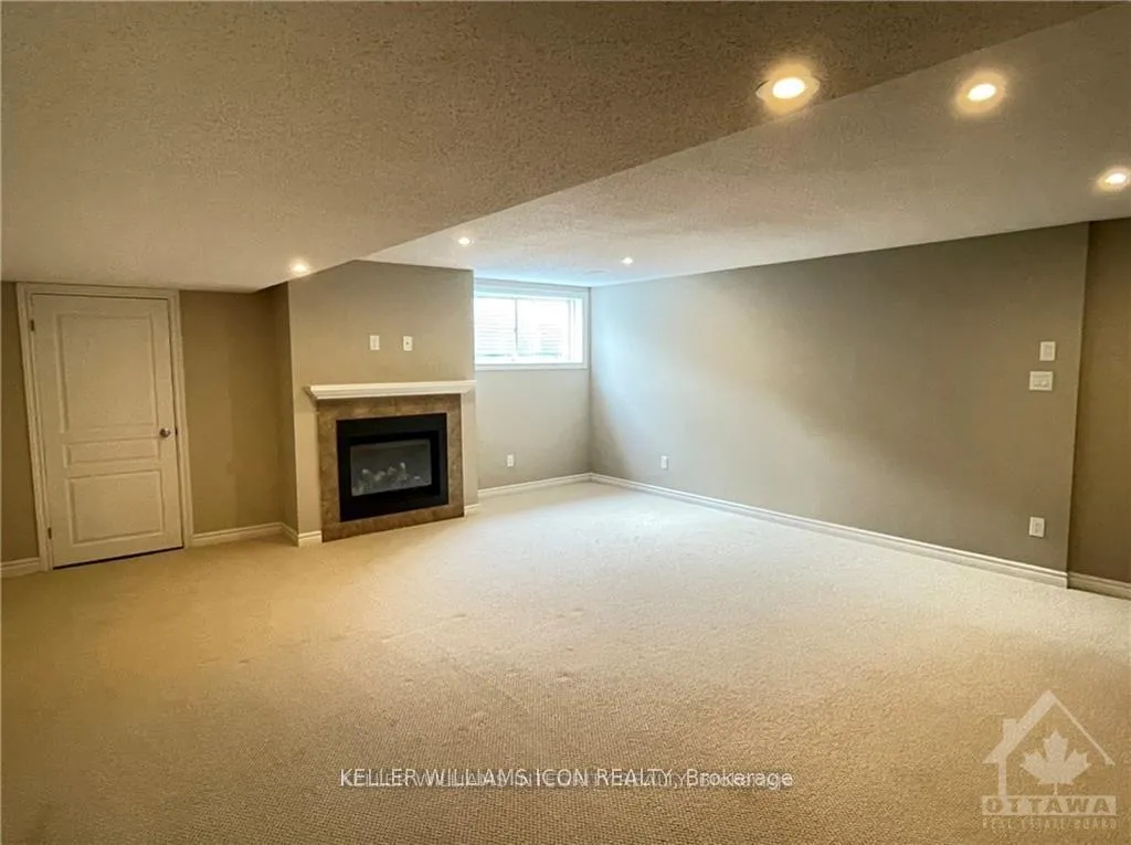 Photo 22 of 957 Fletcher Circle, Ottawa, Kanata - Kanata Lakes/Heritage Hills — HOMEH
