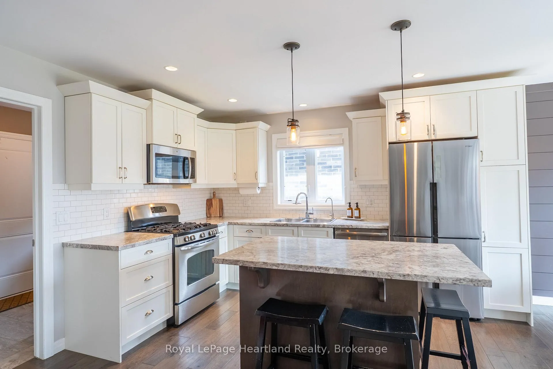 Photo 8 of 231 Campanale Way, Lucan Biddulph, Lucan — HOMEH