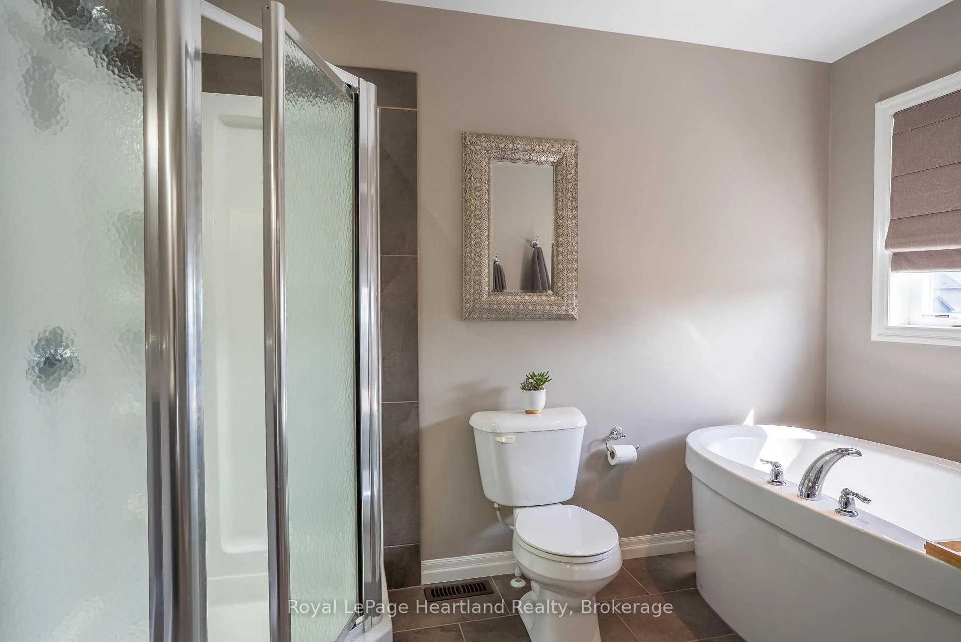 Photo 30 of 231 Campanale Way, Lucan Biddulph, Lucan — HOMEH