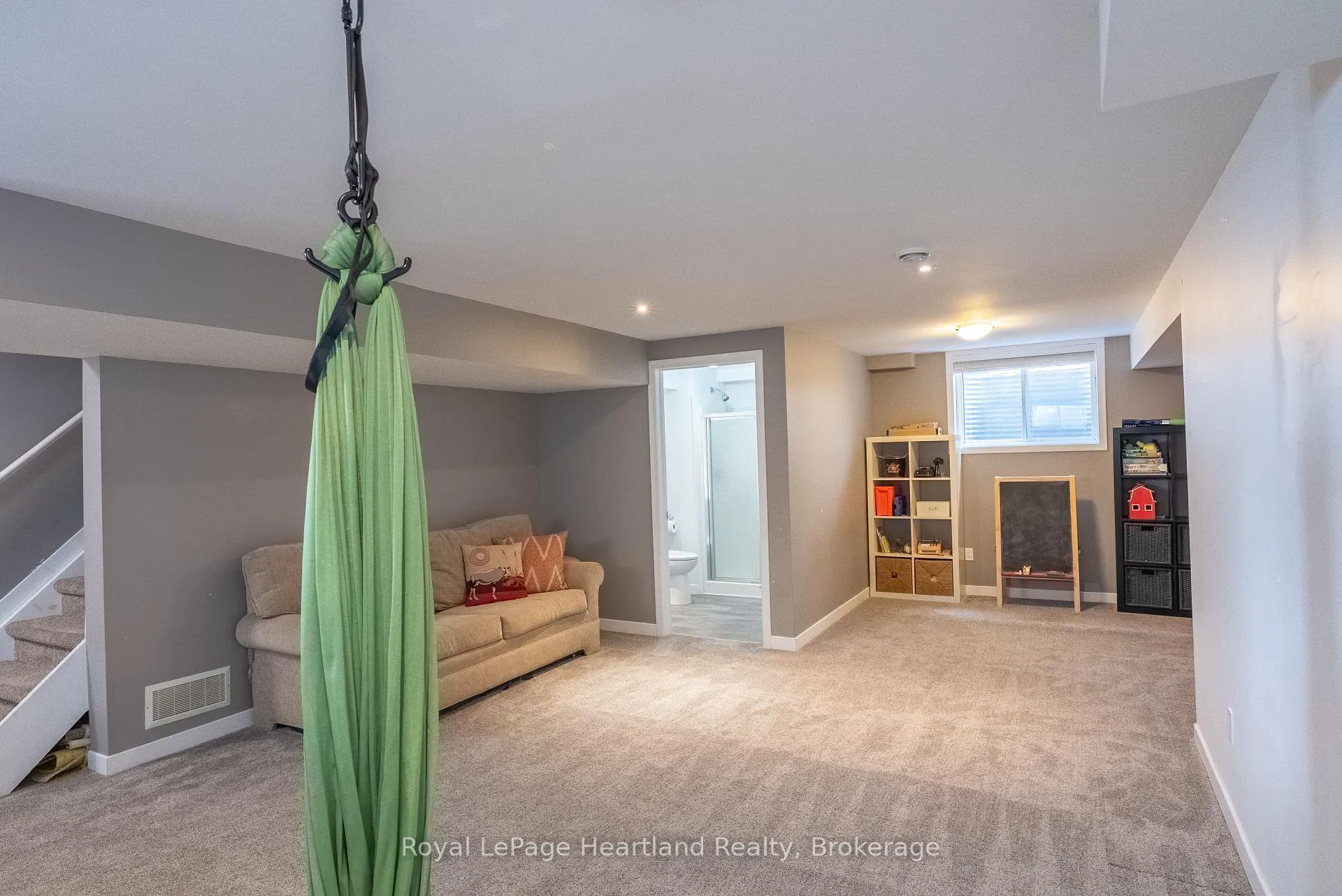 Photo 32 of 231 Campanale Way, Lucan Biddulph, Lucan — HOMEH