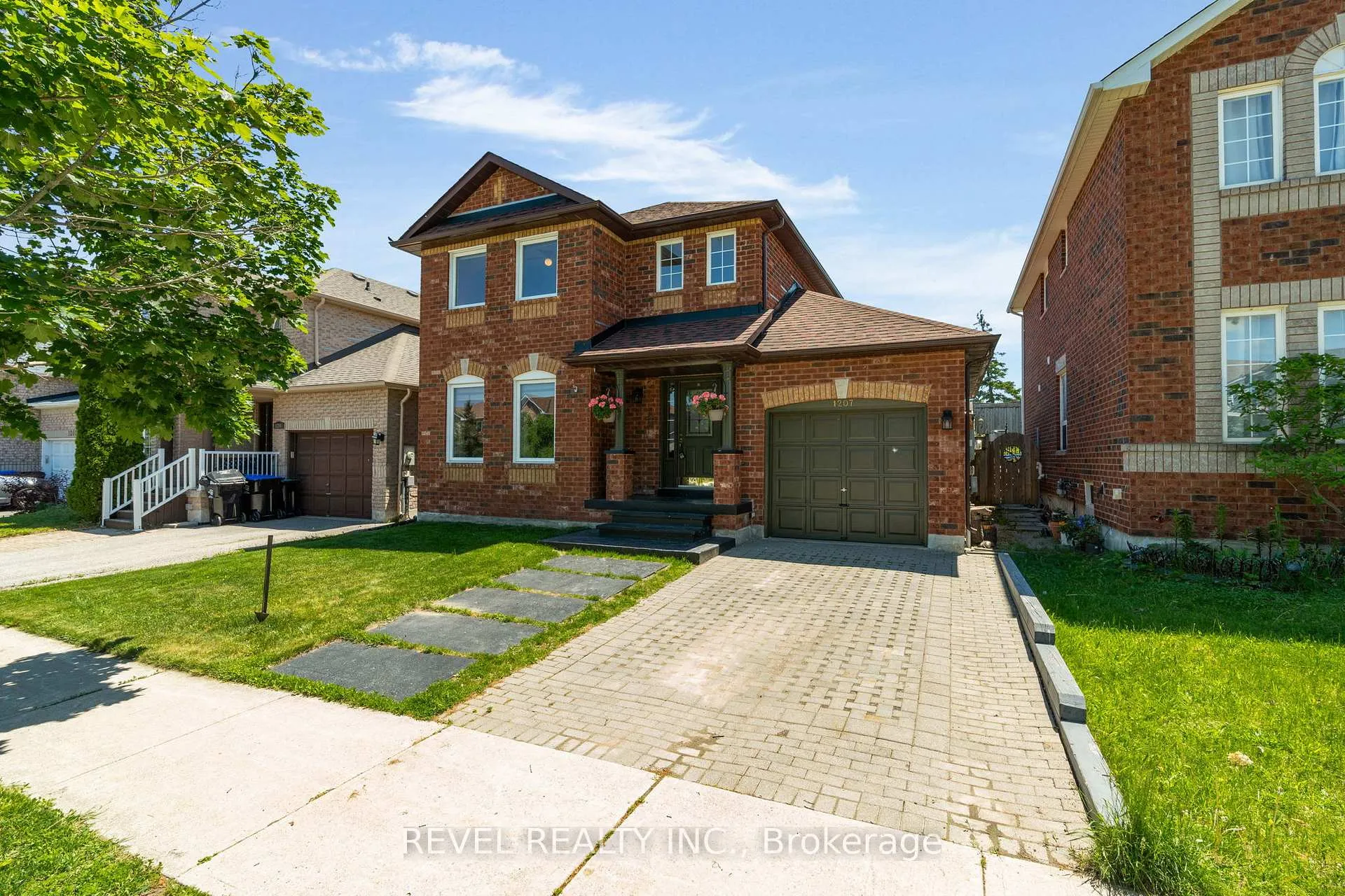 Photo 2 of 1207 Andrade Lane, Innisfil, Alcona — HOMEH
