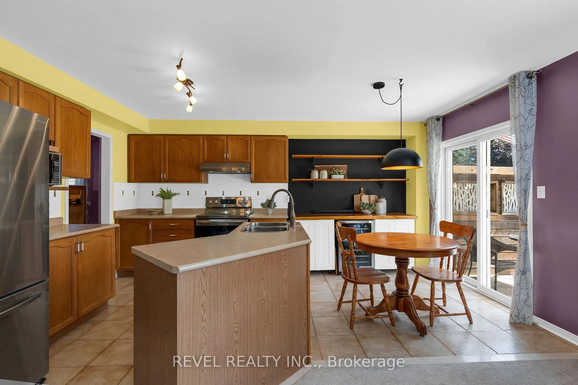 Photo 10 of 1207 Andrade Lane, Innisfil, Alcona — HOMEH