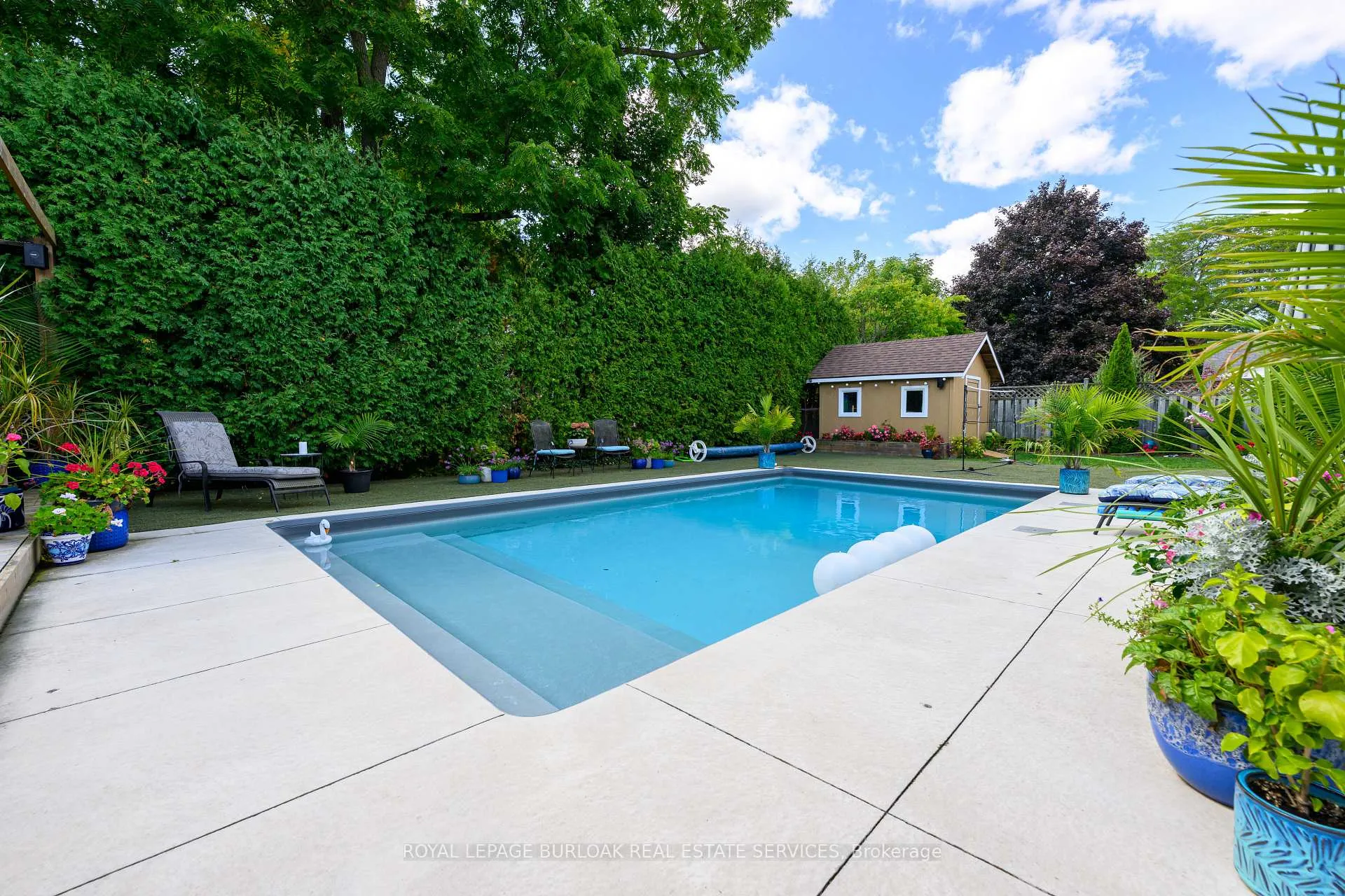 Photo 6 of 912 Boothman Avenue, Burlington, Bayview — HOMEH