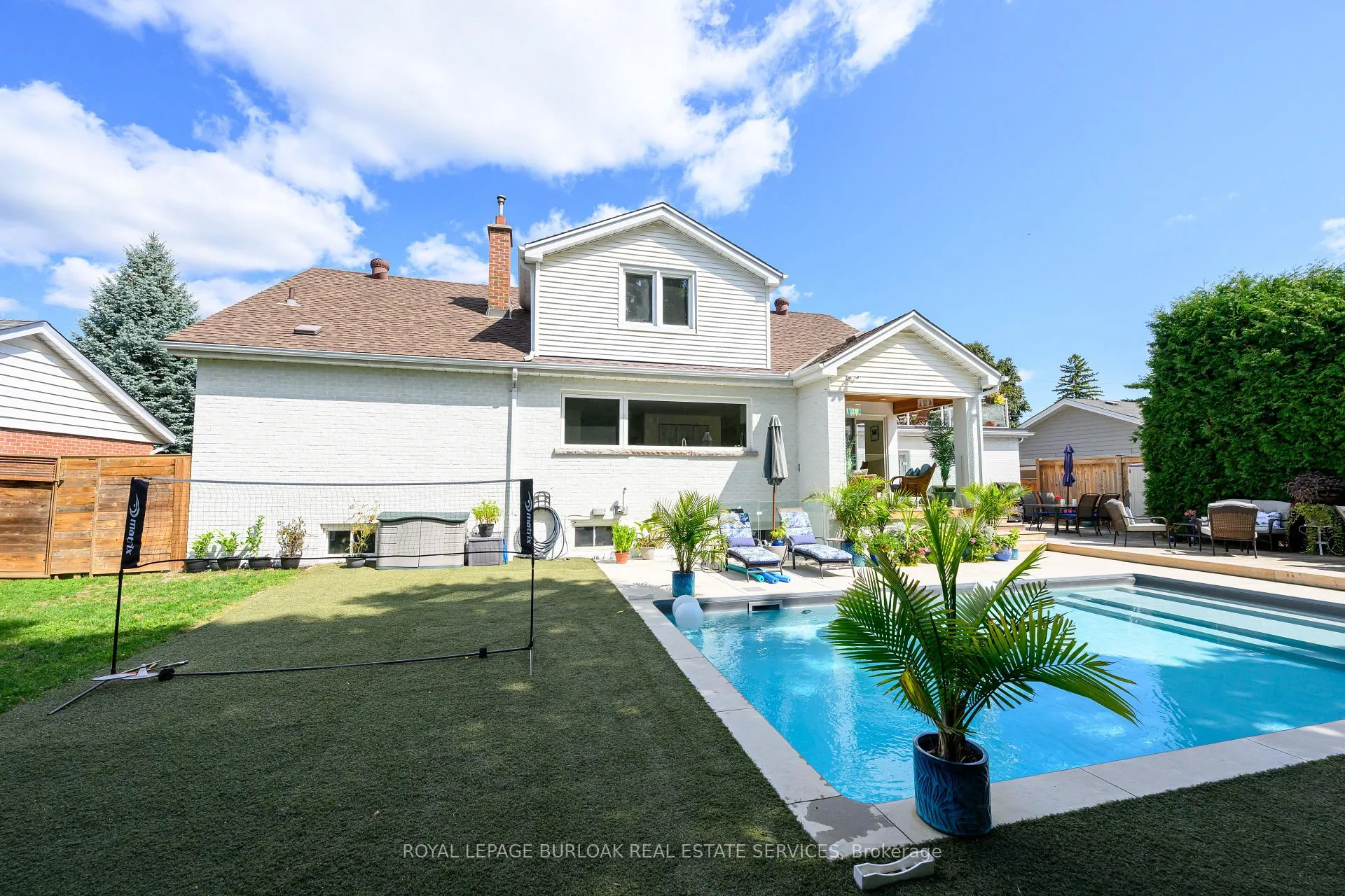 Photo 9 of 912 Boothman Avenue, Burlington, Bayview — HOMEH
