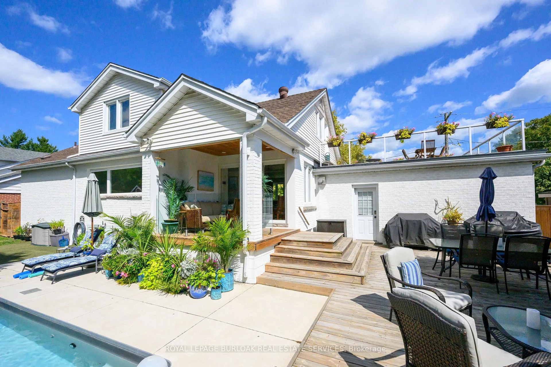 Photo 11 of 912 Boothman Avenue, Burlington, Bayview — HOMEH