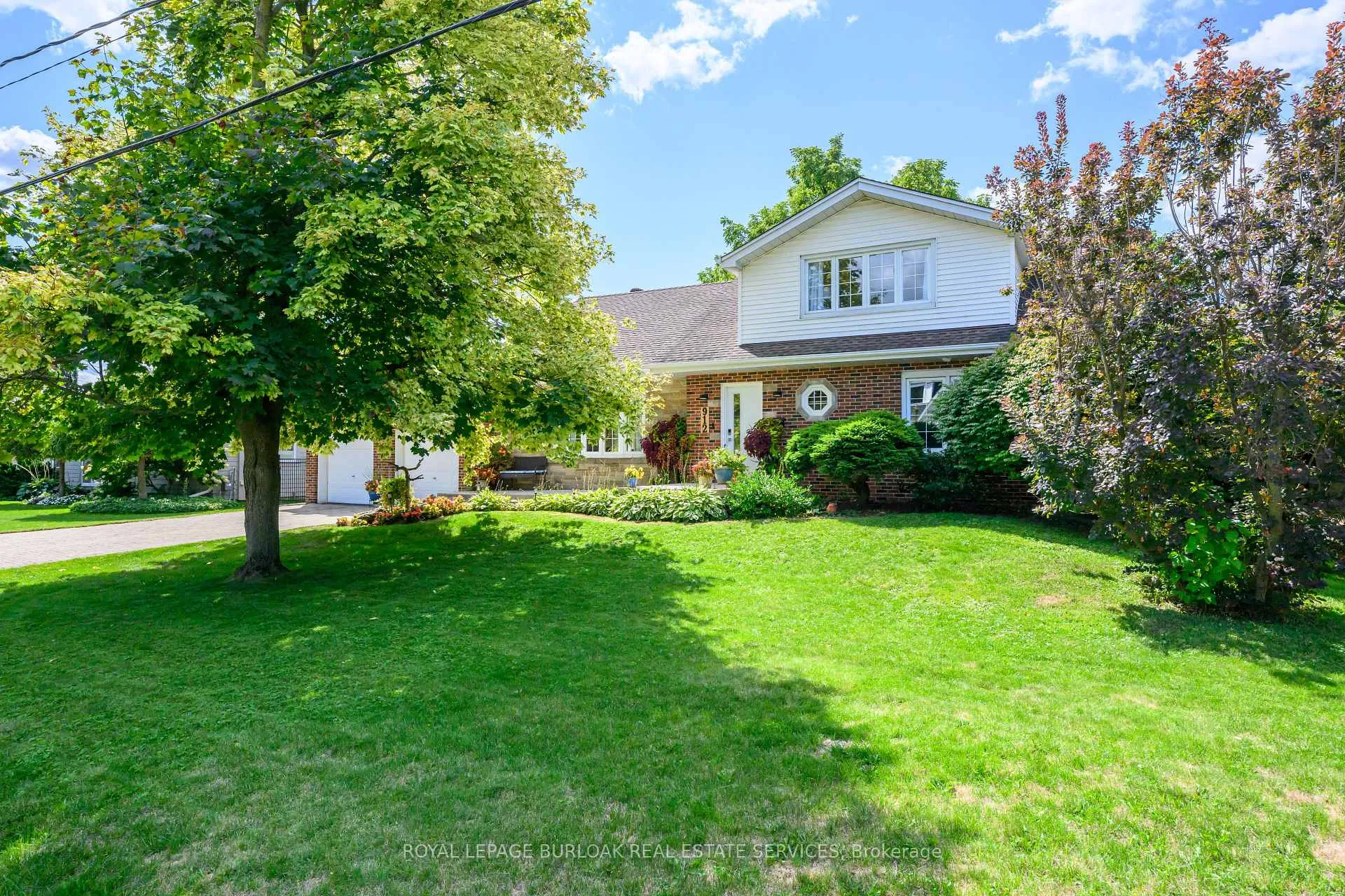 Photo 13 of 912 Boothman Avenue, Burlington, Bayview — HOMEH