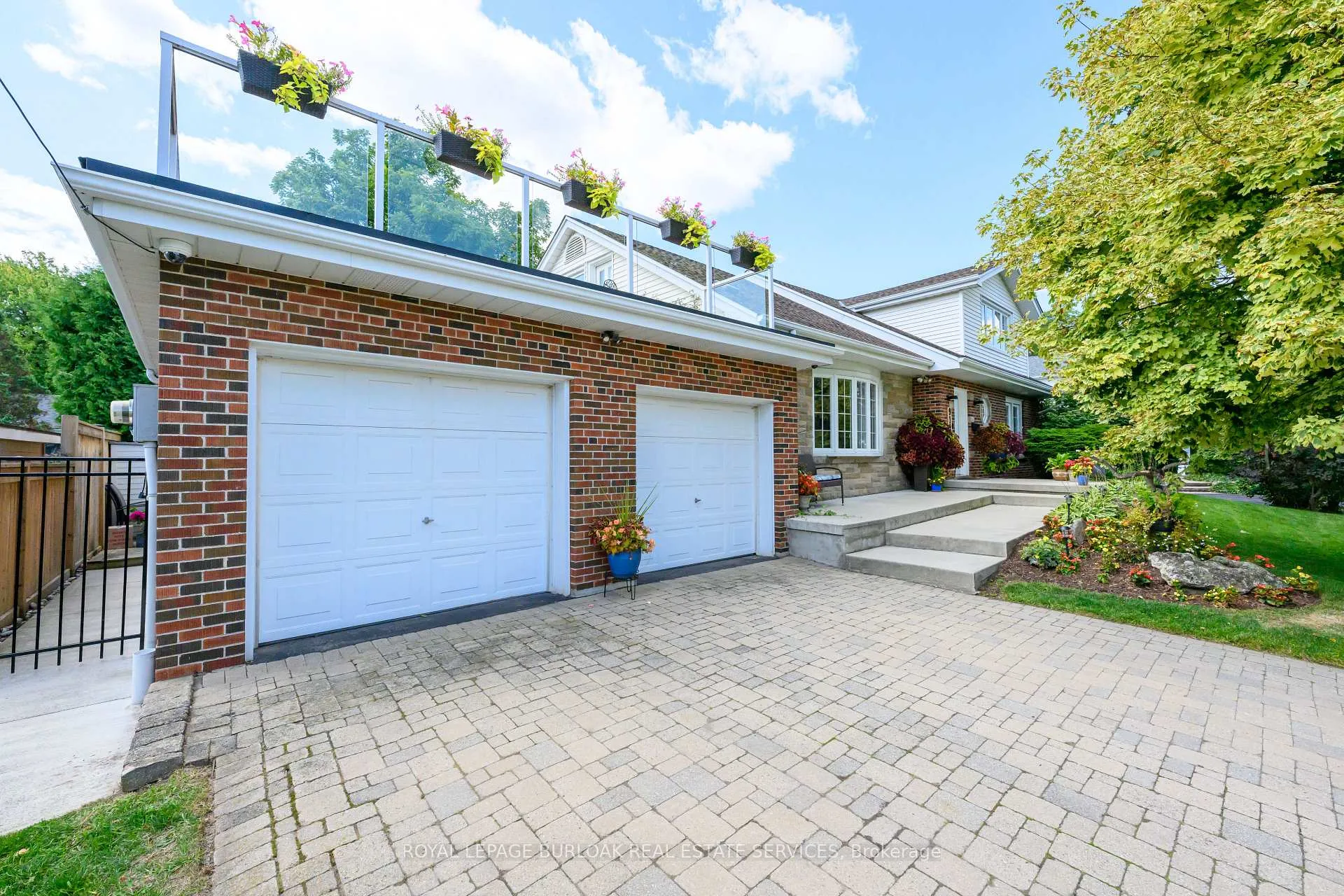 Photo 15 of 912 Boothman Avenue, Burlington, Bayview — HOMEH