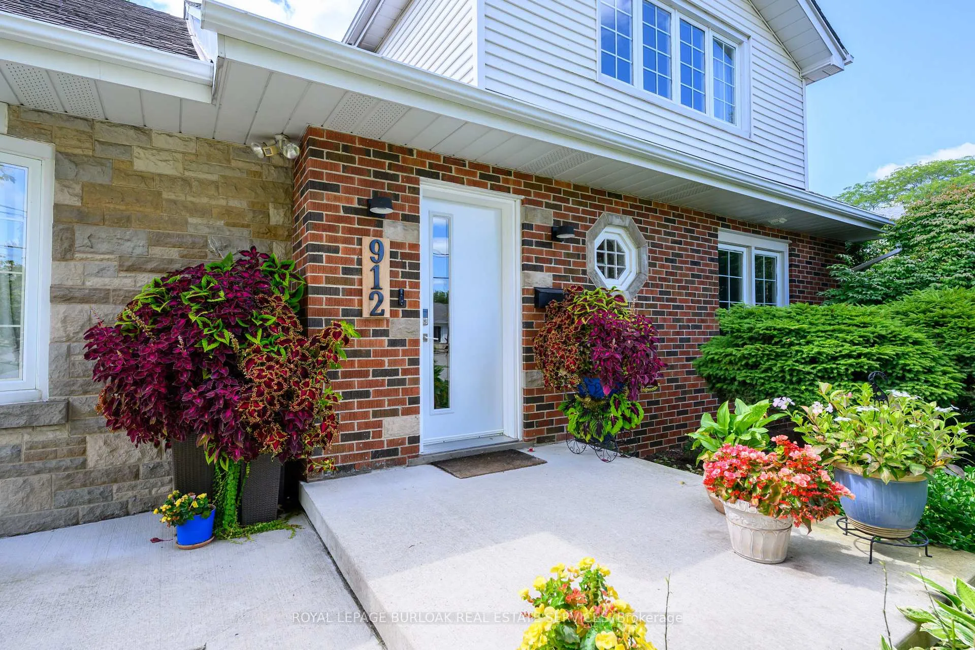 Photo 16 of 912 Boothman Avenue, Burlington, Bayview — HOMEH