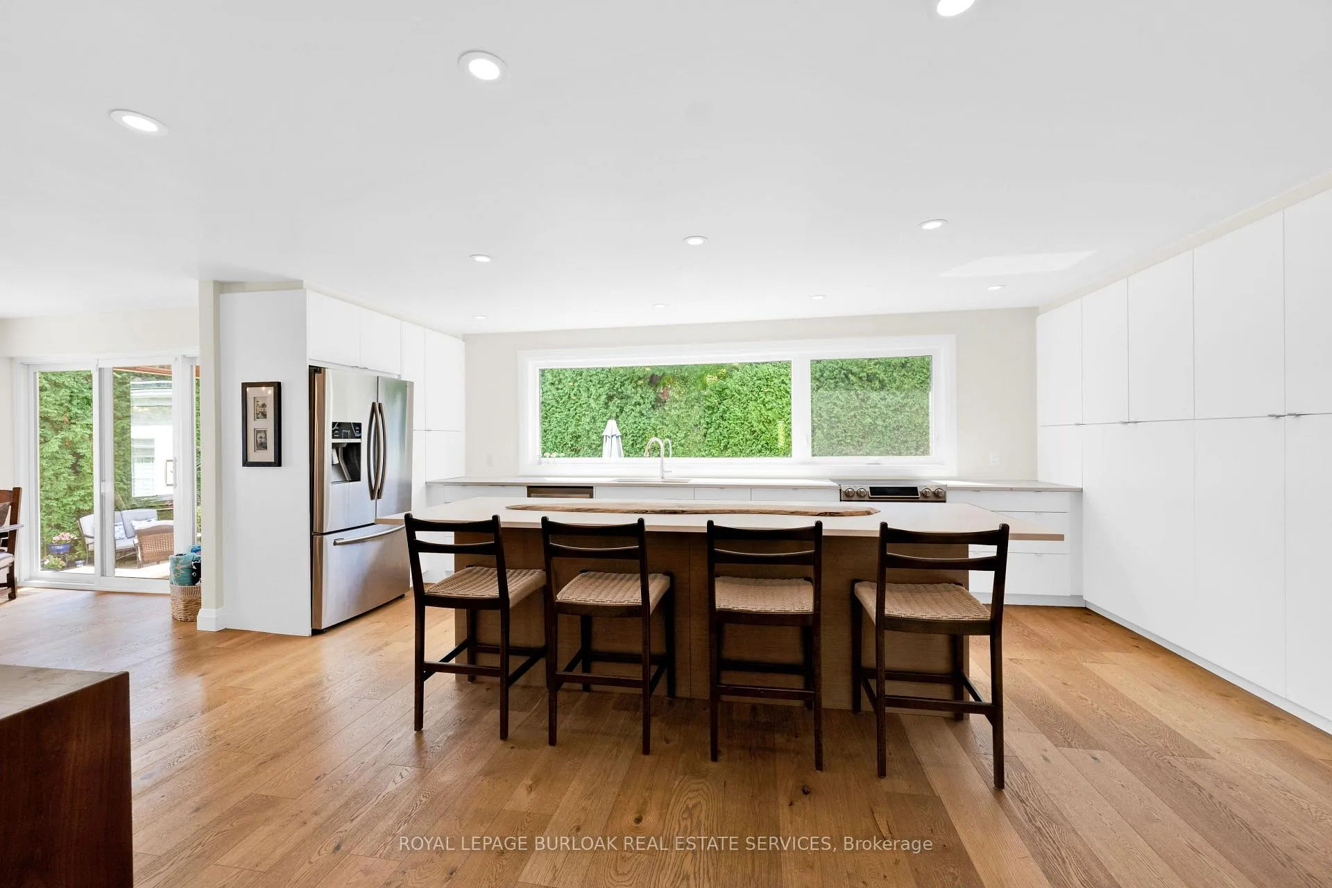 Photo 18 of 912 Boothman Avenue, Burlington, Bayview — HOMEH
