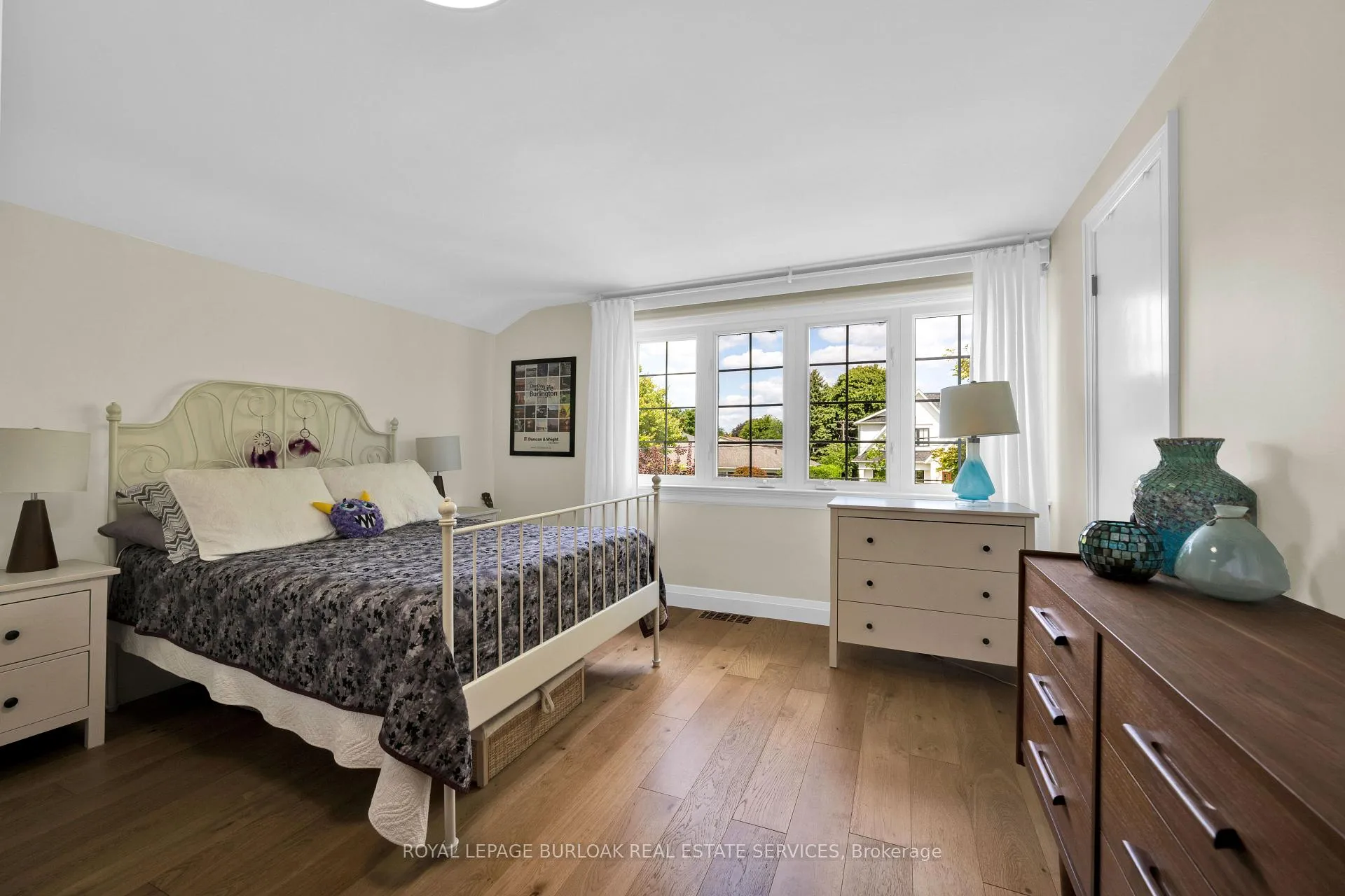 Photo 36 of 912 Boothman Avenue, Burlington, Bayview — HOMEH