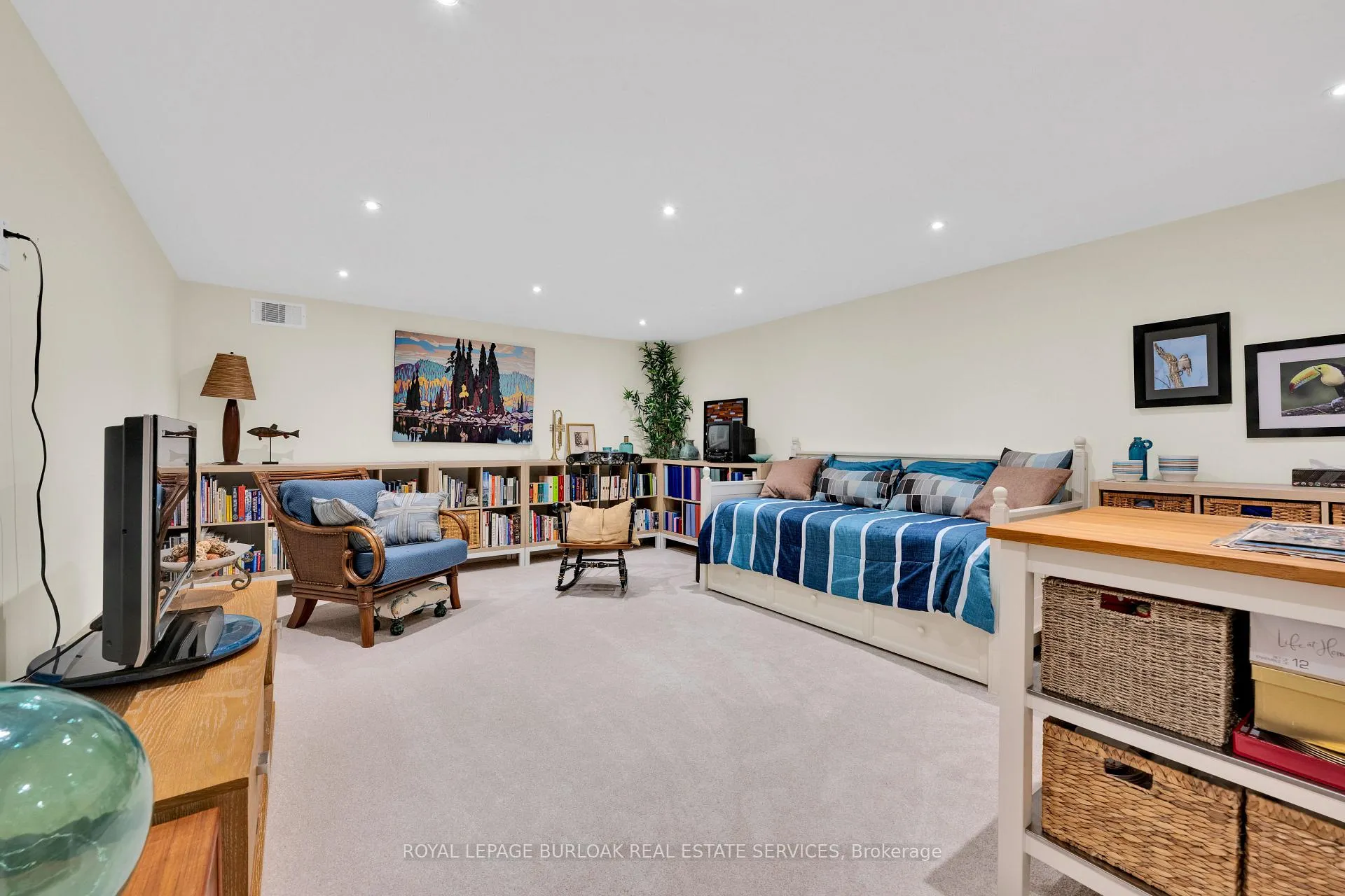 Photo 44 of 912 Boothman Avenue, Burlington, Bayview — HOMEH