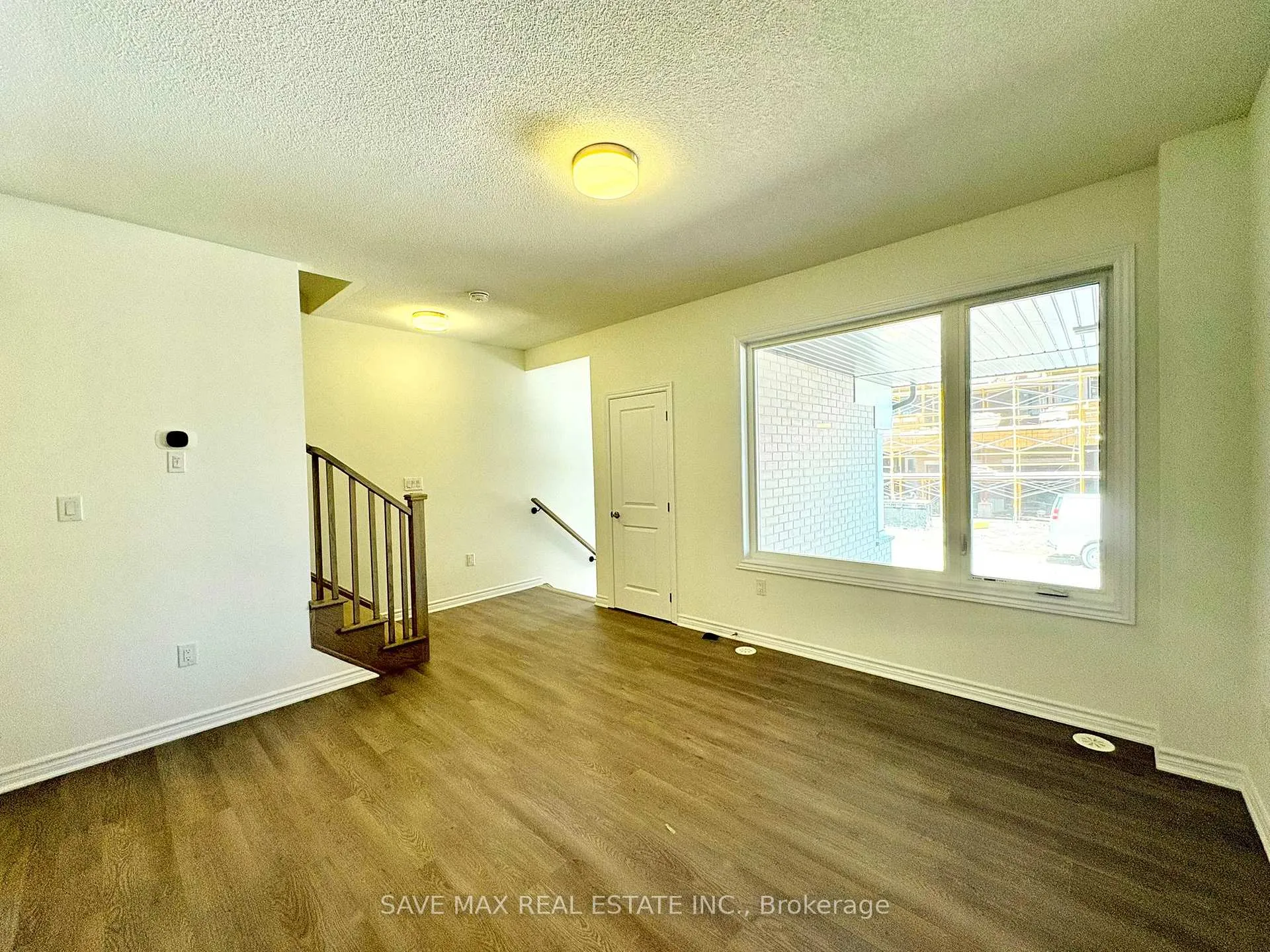 Photo 5 of 5 Thornbird Crescent, Brampton, Northwest Brampton — HOMEH