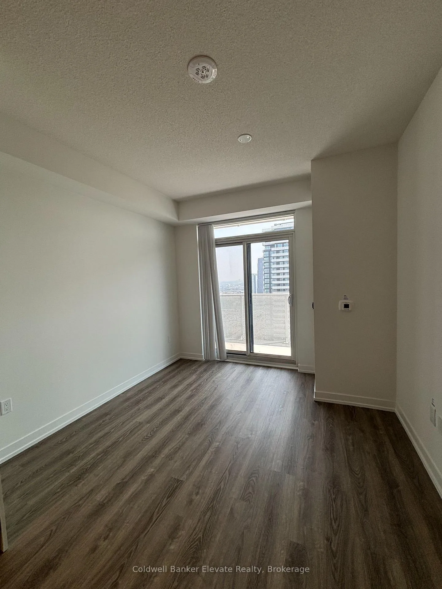 Photo 4 of Unit 4202, 195 Commerce Street, Vaughan, Vaughan Corporate Centre — HOMEH