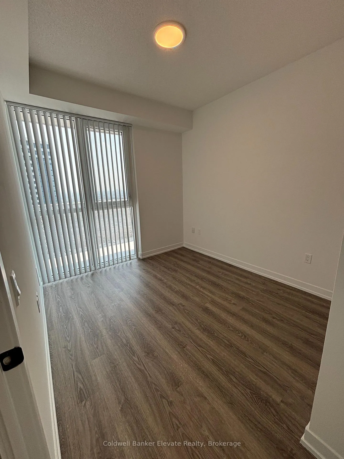Photo 6 of Unit 4202, 195 Commerce Street, Vaughan, Vaughan Corporate Centre — HOMEH