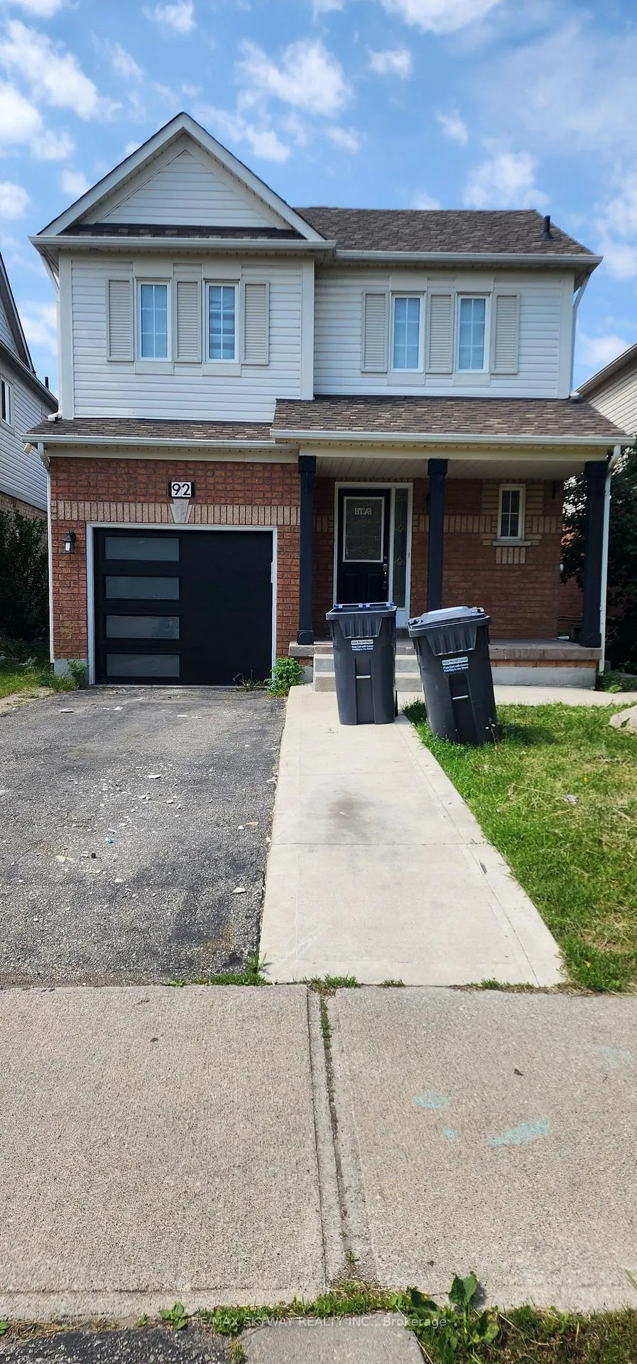 Front of 92 Charleswood Circle