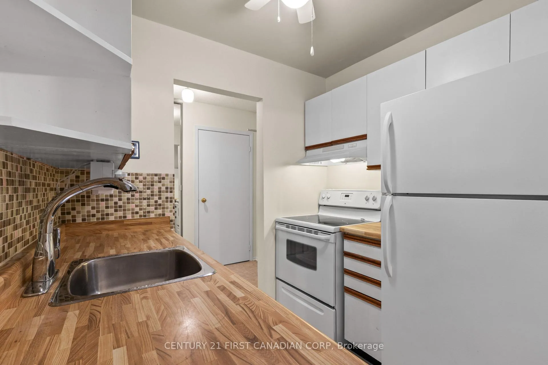 Photo 8 of Unit 109, 729 Deveron Crescent, London, South T — HOMEH