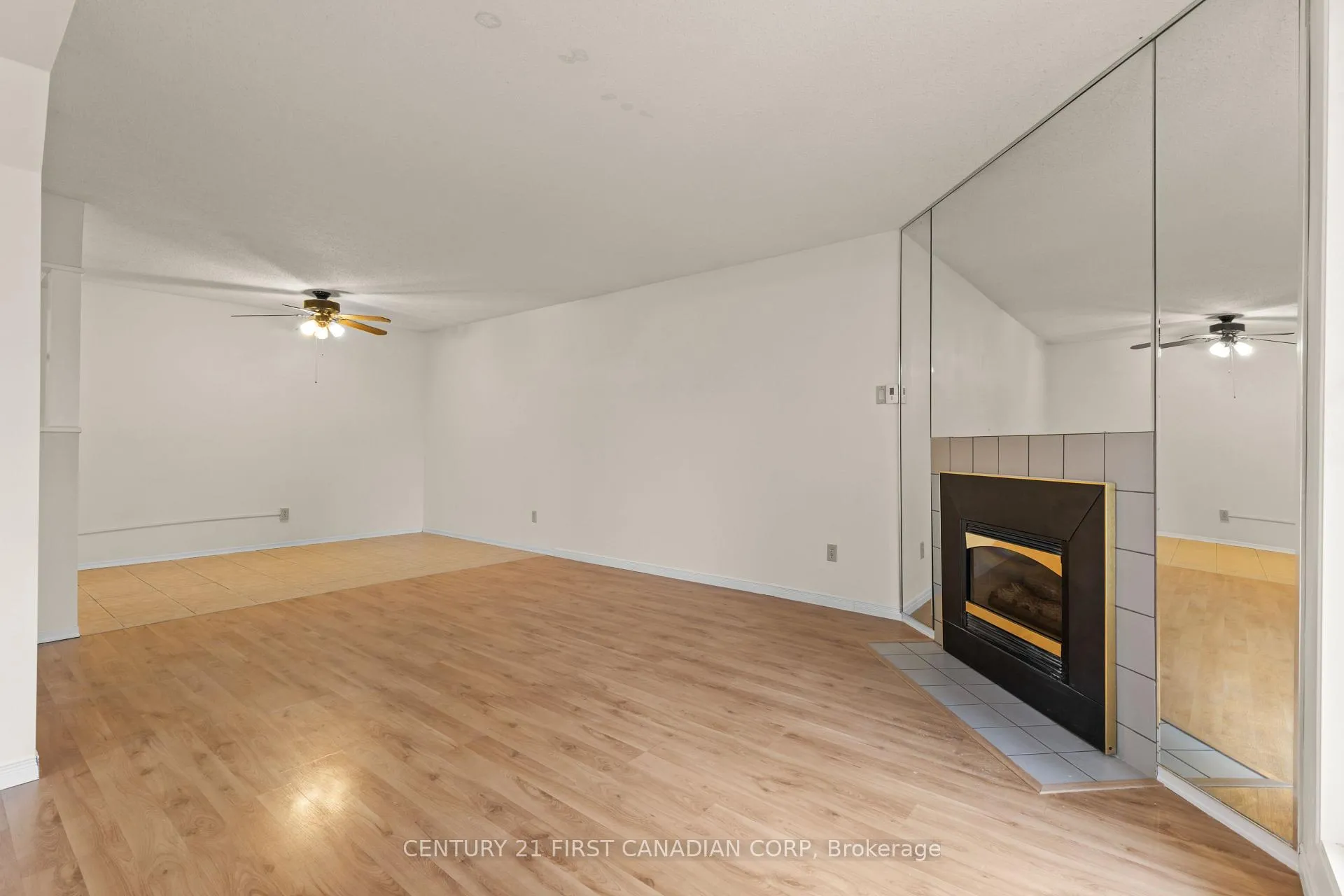 Photo 14 of Unit 109, 729 Deveron Crescent, London, South T — HOMEH