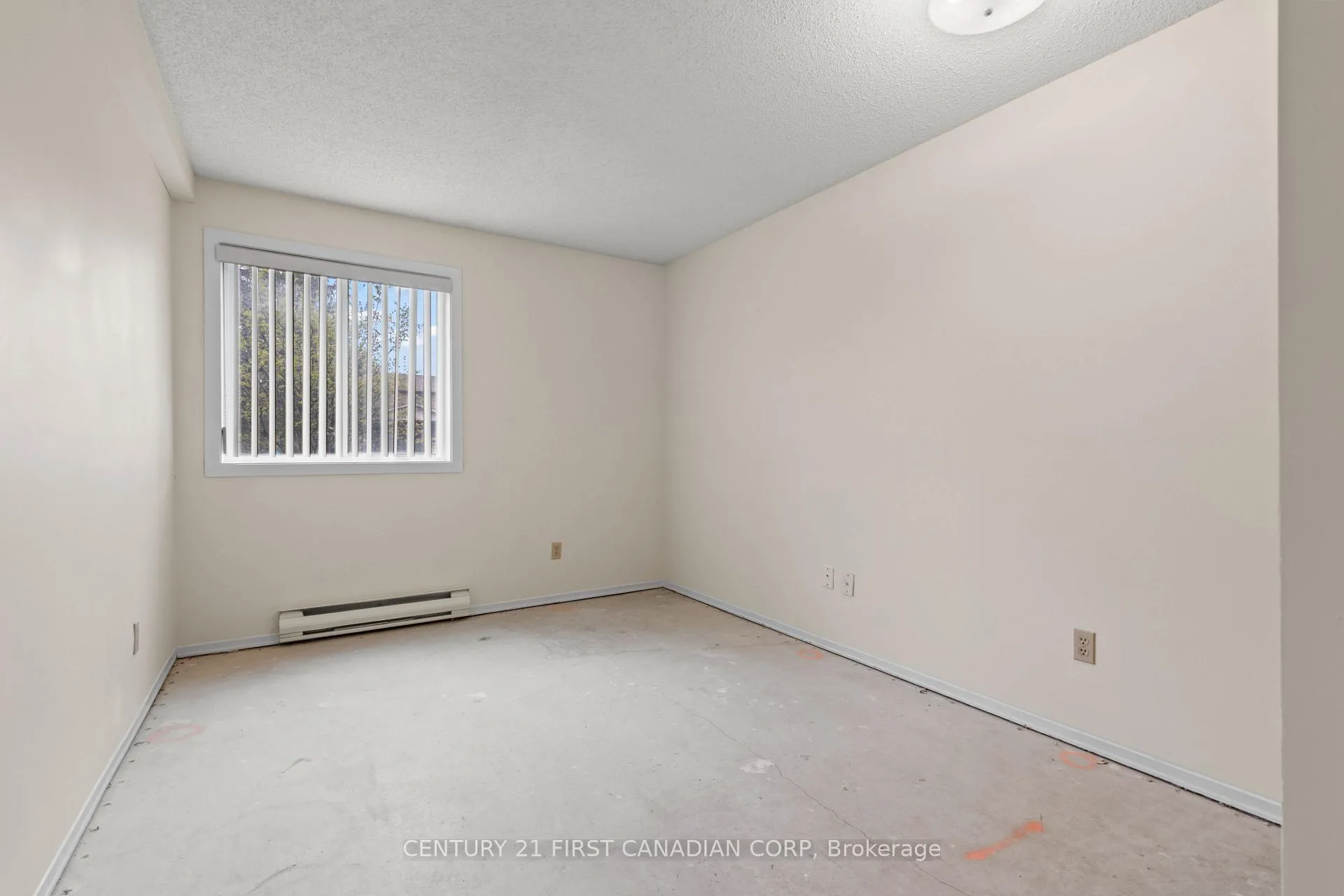 Photo 20 of Unit 109, 729 Deveron Crescent, London, South T — HOMEH