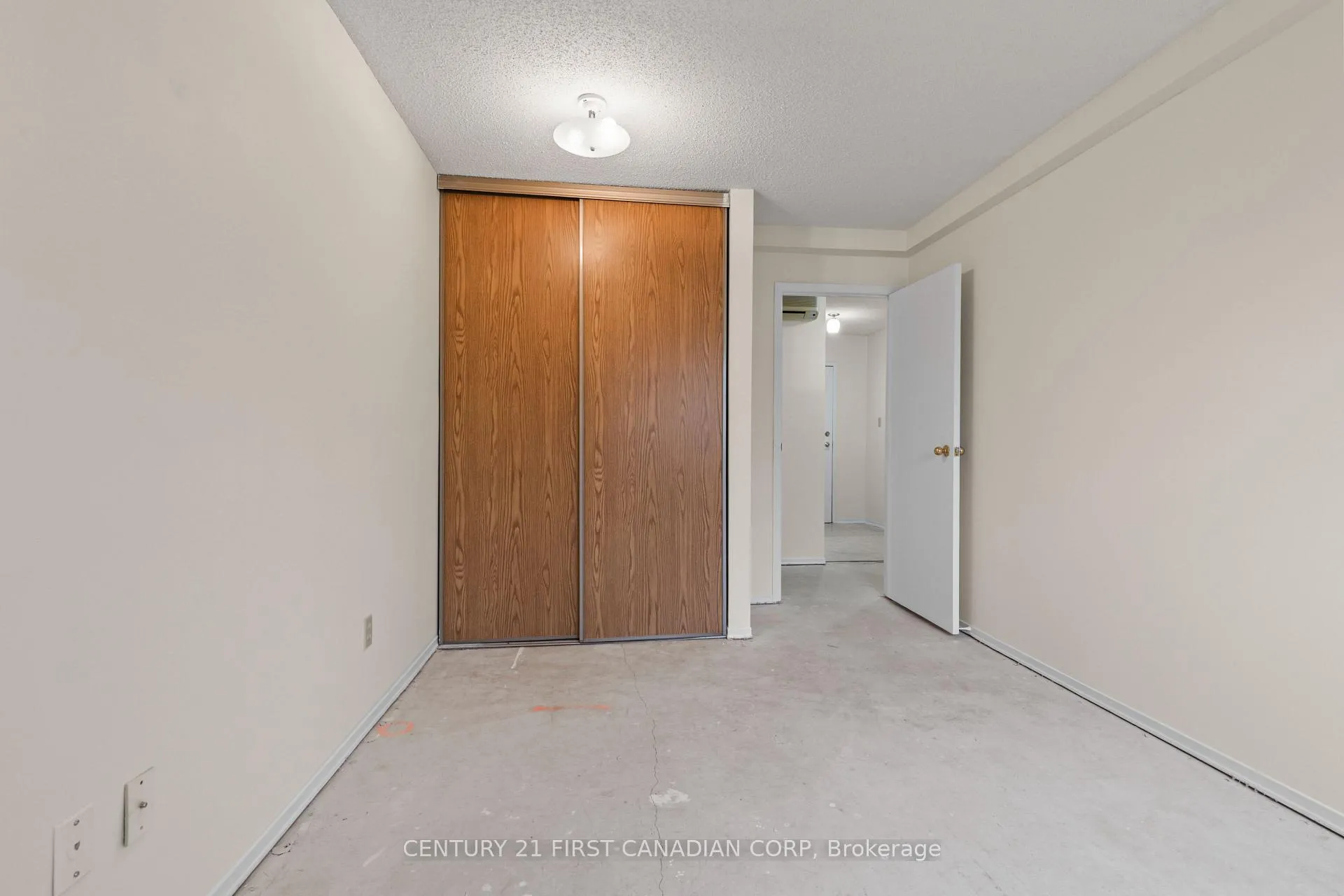 Photo 22 of Unit 109, 729 Deveron Crescent, London, South T — HOMEH