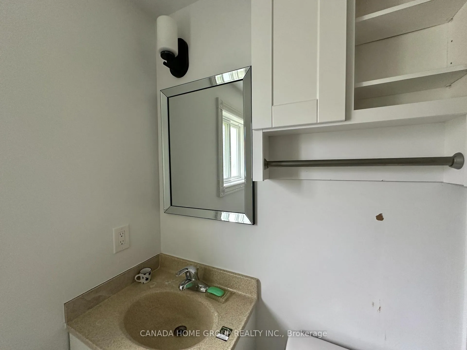 Photo 19 of 303 Riel Drive, Mississauga, Fairview — HOMEH