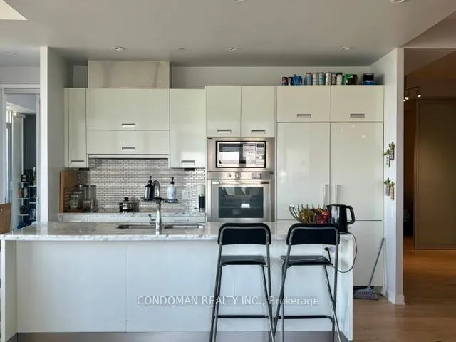 Photo 3 of Unit Ph3101, 88 Park Lawn Road, Etobicoke, Mimico — HOMEH
