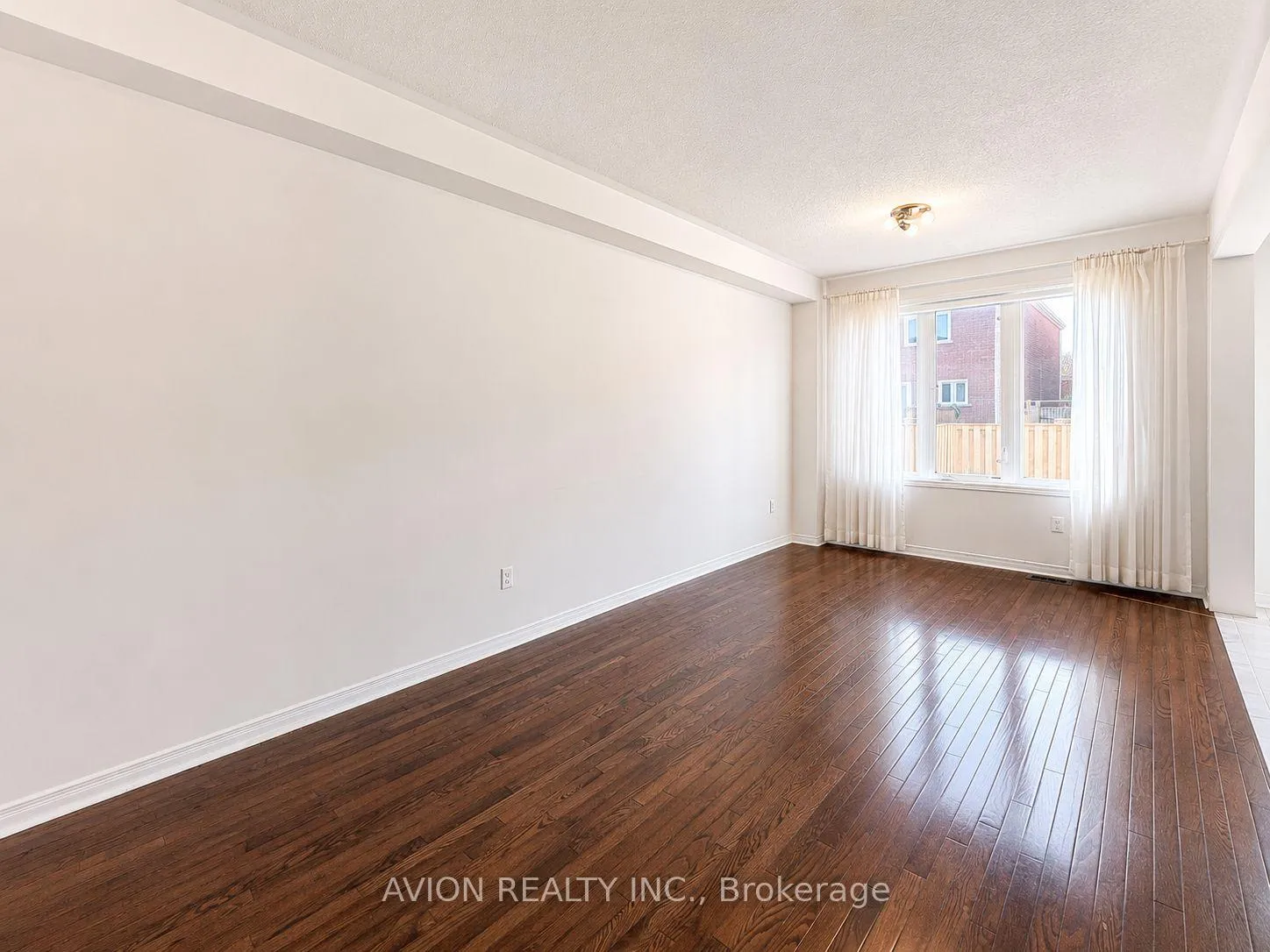 Photo 3 of 62 Coleluke Lane, Markham, Middlefield — HOMEH