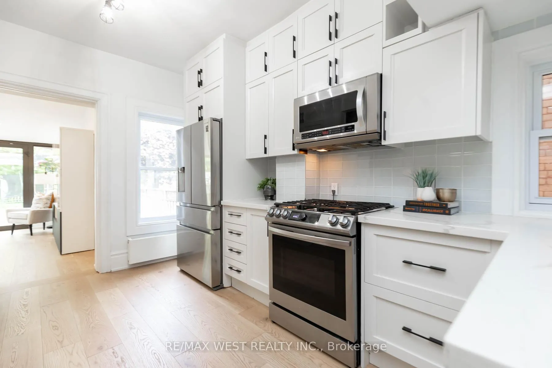 Photo 6 of 469 Clendenan Avenue, Toronto, Junction Area — HOMEH