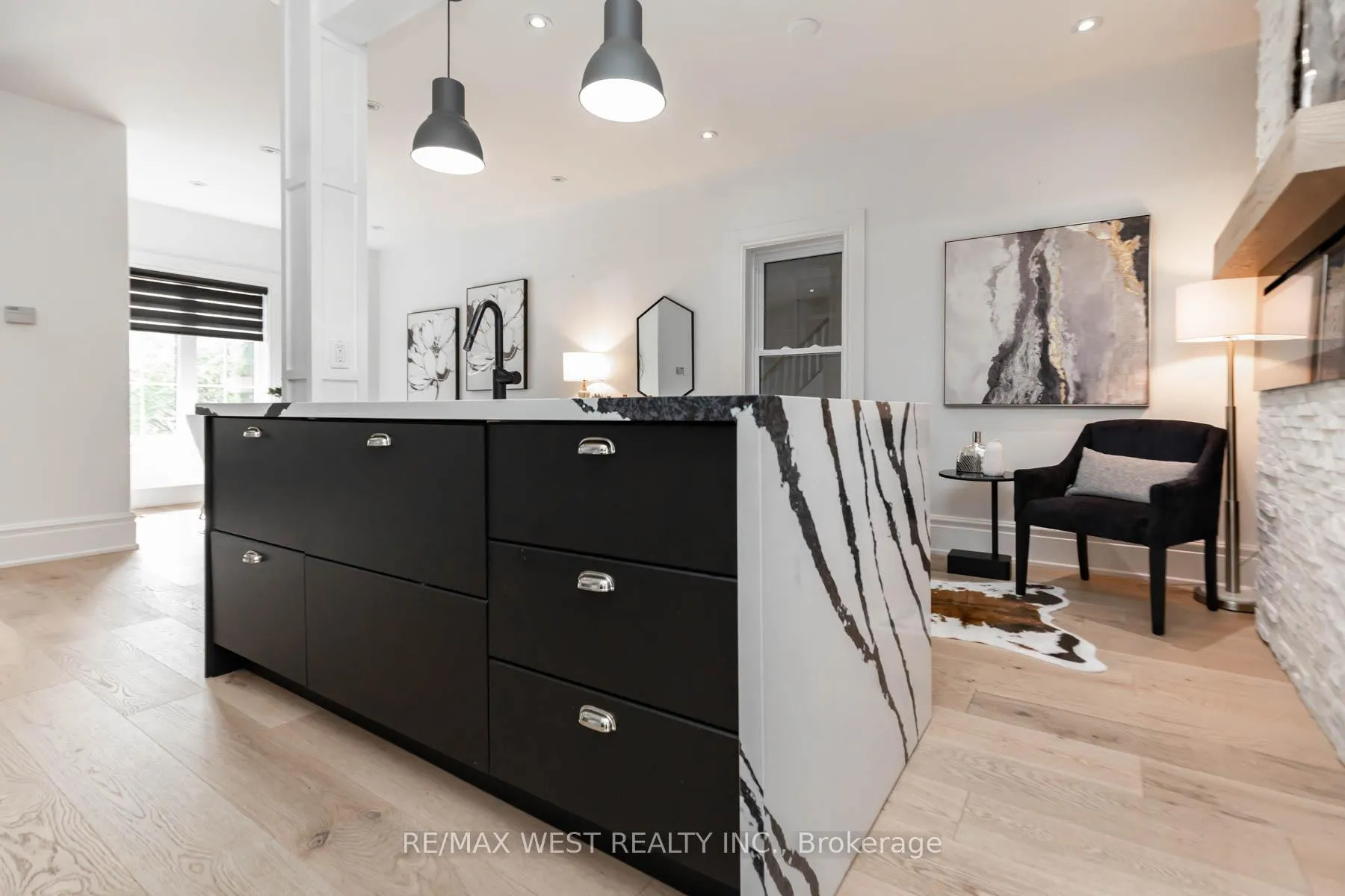 Photo 8 of 469 Clendenan Avenue, Toronto, Junction Area — HOMEH