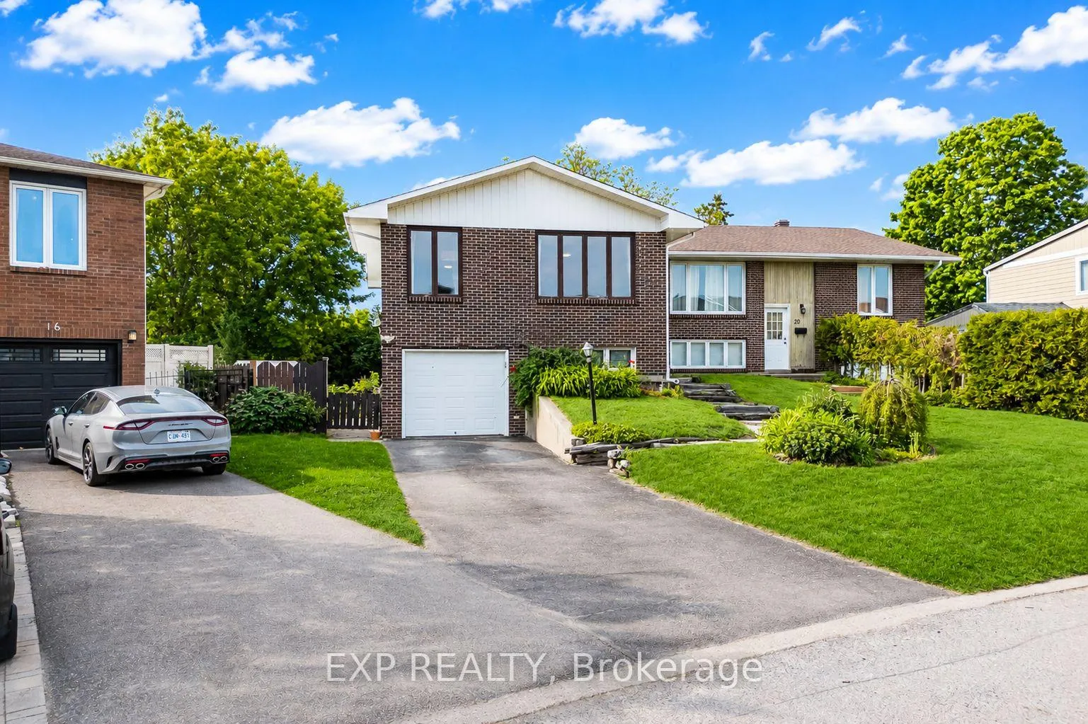 Photo 1 of 18 Winlock Crescent, Ottawa, Craig Henry/Woodvale — HOMEH