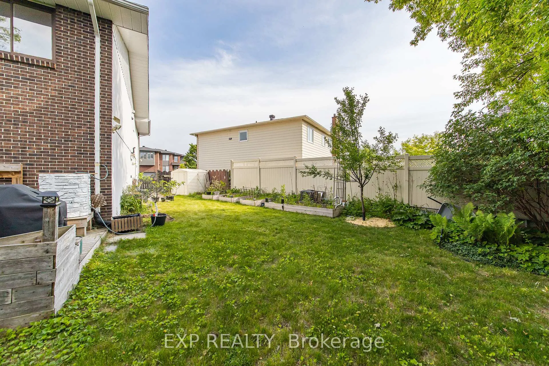 Photo 23 of 18 Winlock Crescent, Ottawa, Craig Henry/Woodvale — HOMEH