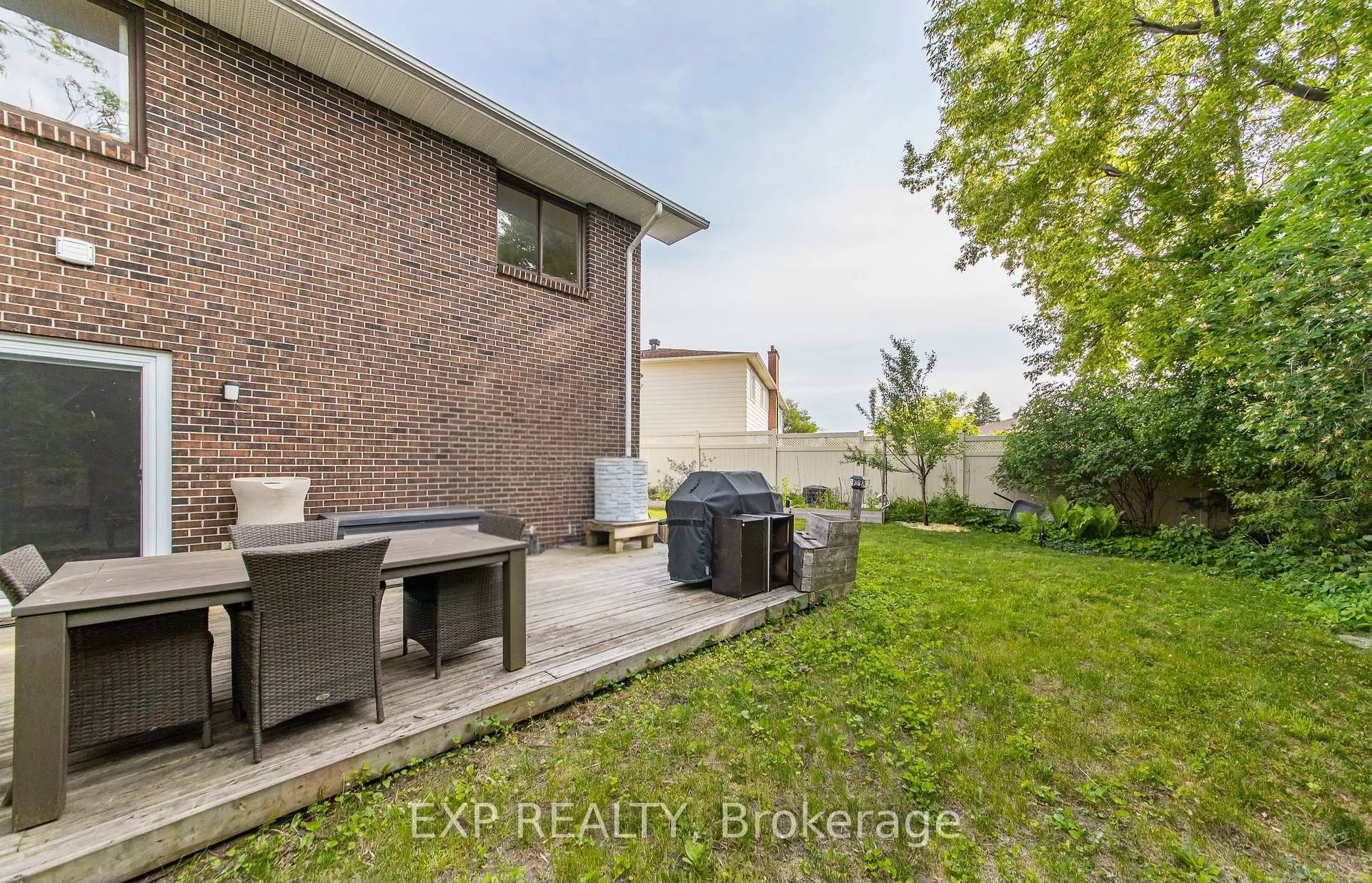 Photo 24 of 18 Winlock Crescent, Ottawa, Craig Henry/Woodvale — HOMEH